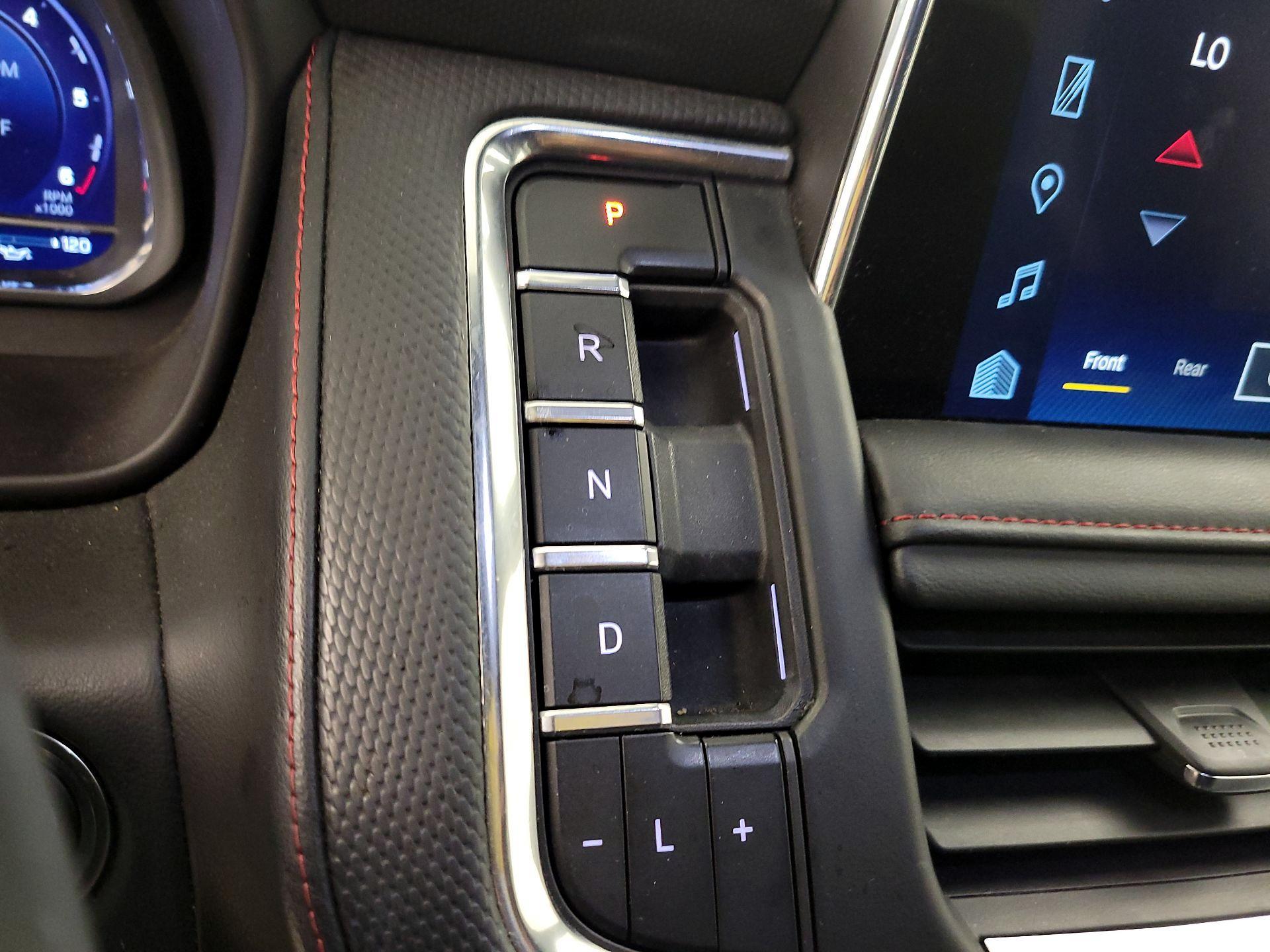 Thumbnail: 2024 Chevrolet Tahoe - 17