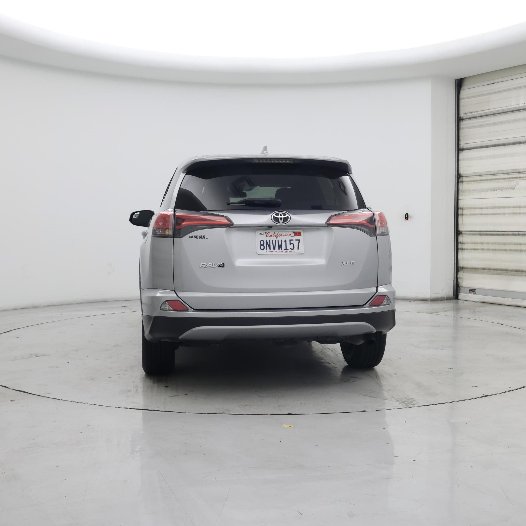 Thumbnail: 2018 Toyota RAV4 - 6