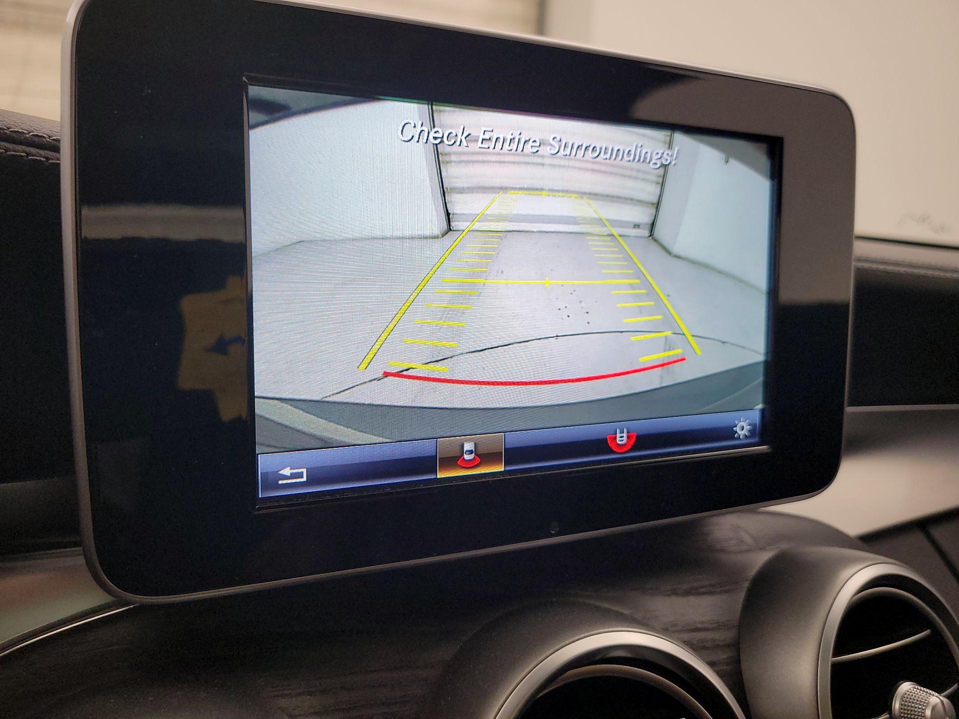 Thumbnail: 2016 Mercedes-Benz C-Class - 14