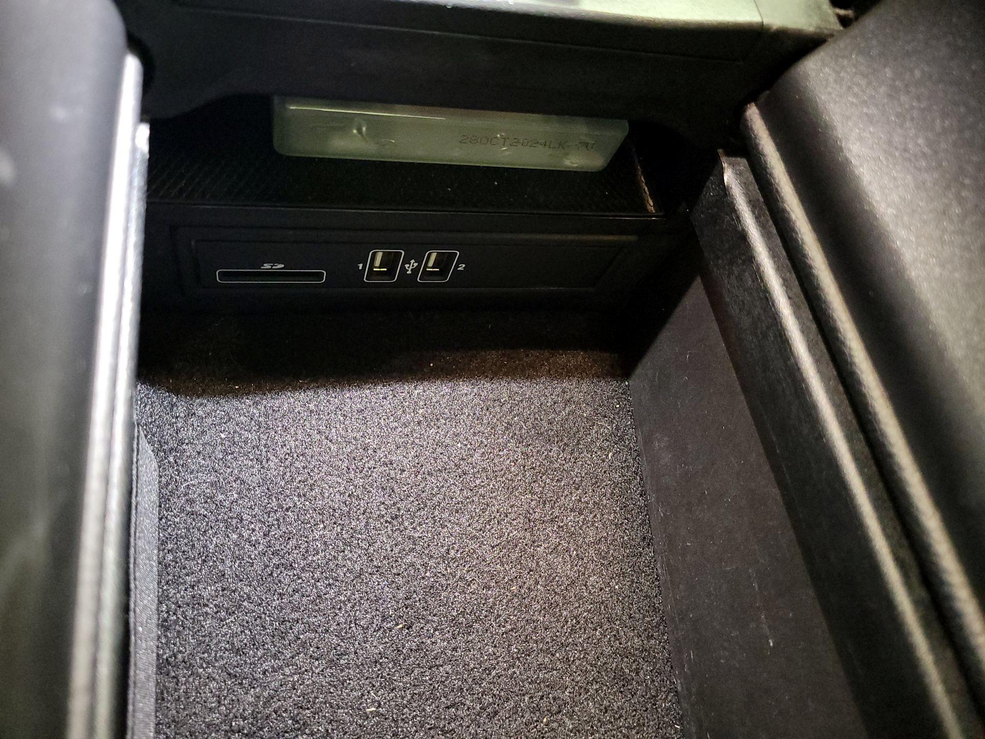 Thumbnail: 2016 Mercedes-Benz C-Class - 18