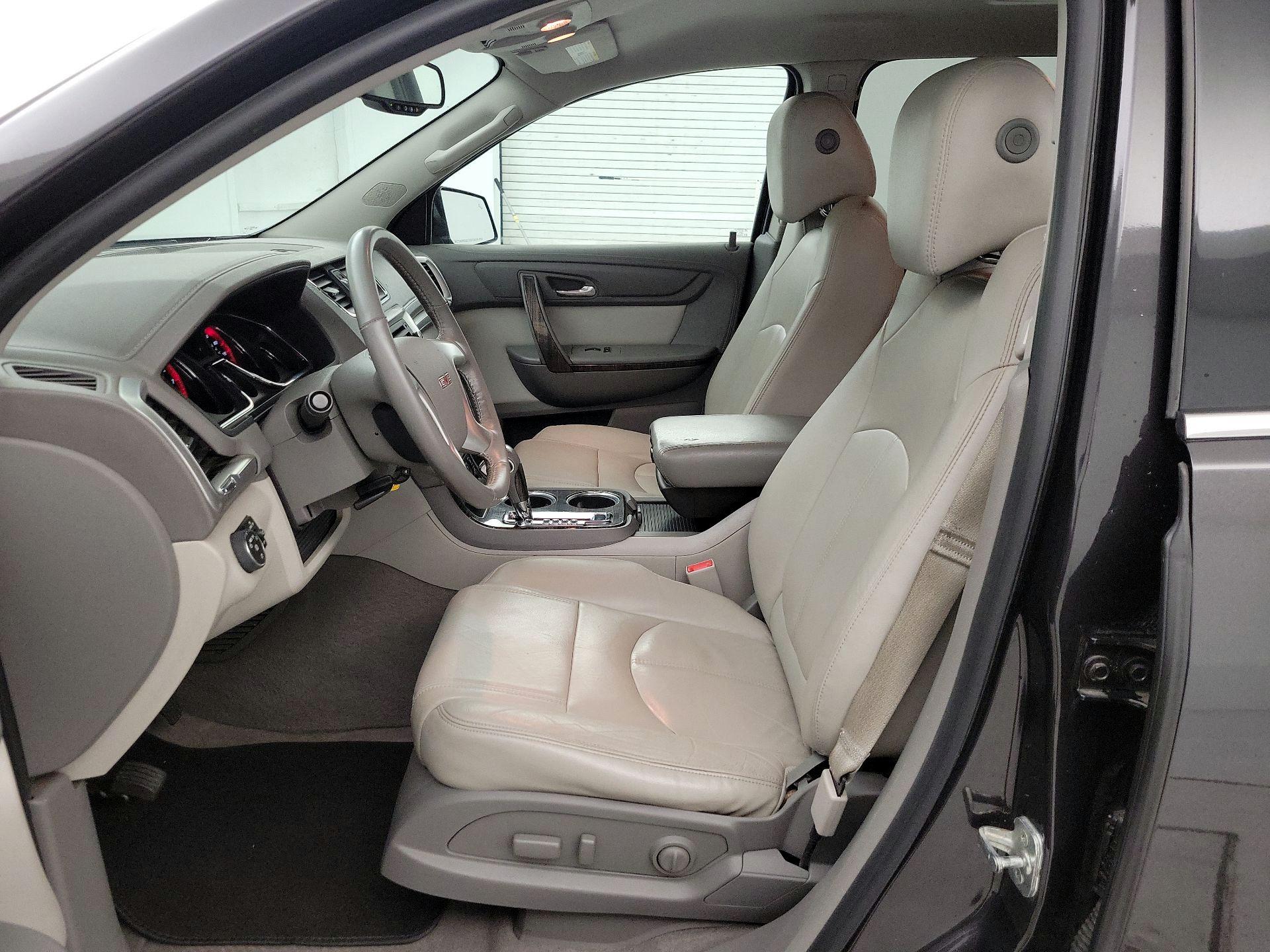 Thumbnail: 2017 GMC Acadia - 11