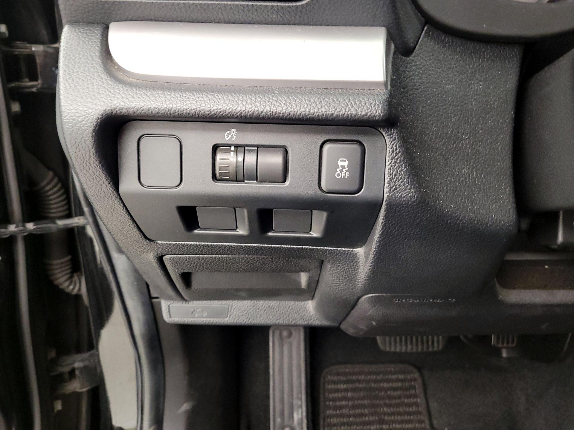 Thumbnail: 2015 Subaru Forester - 13