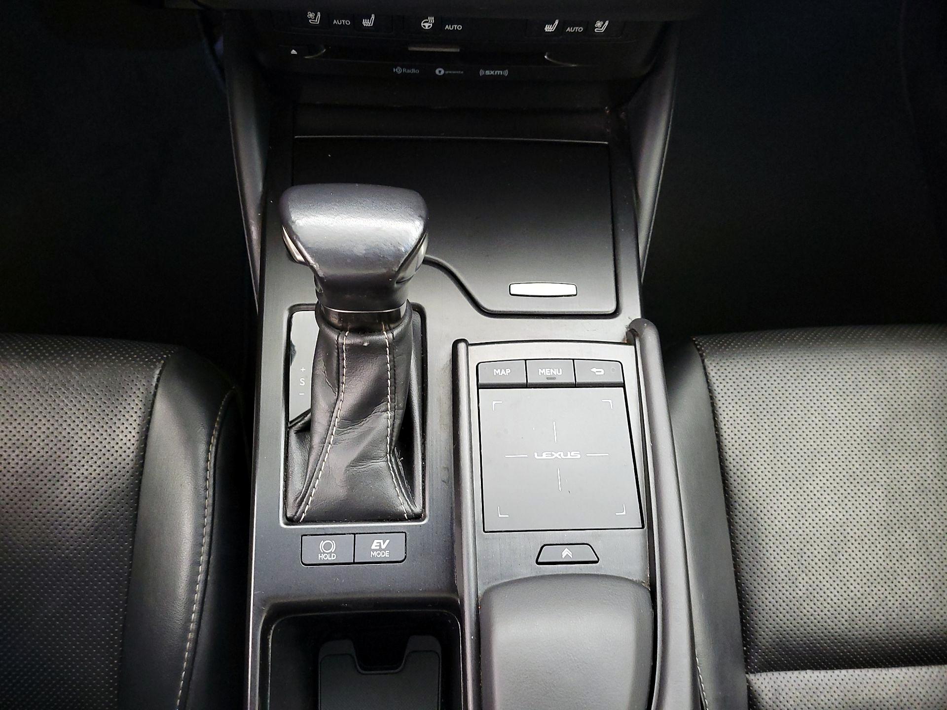 Thumbnail: 2019 Lexus ES - 18