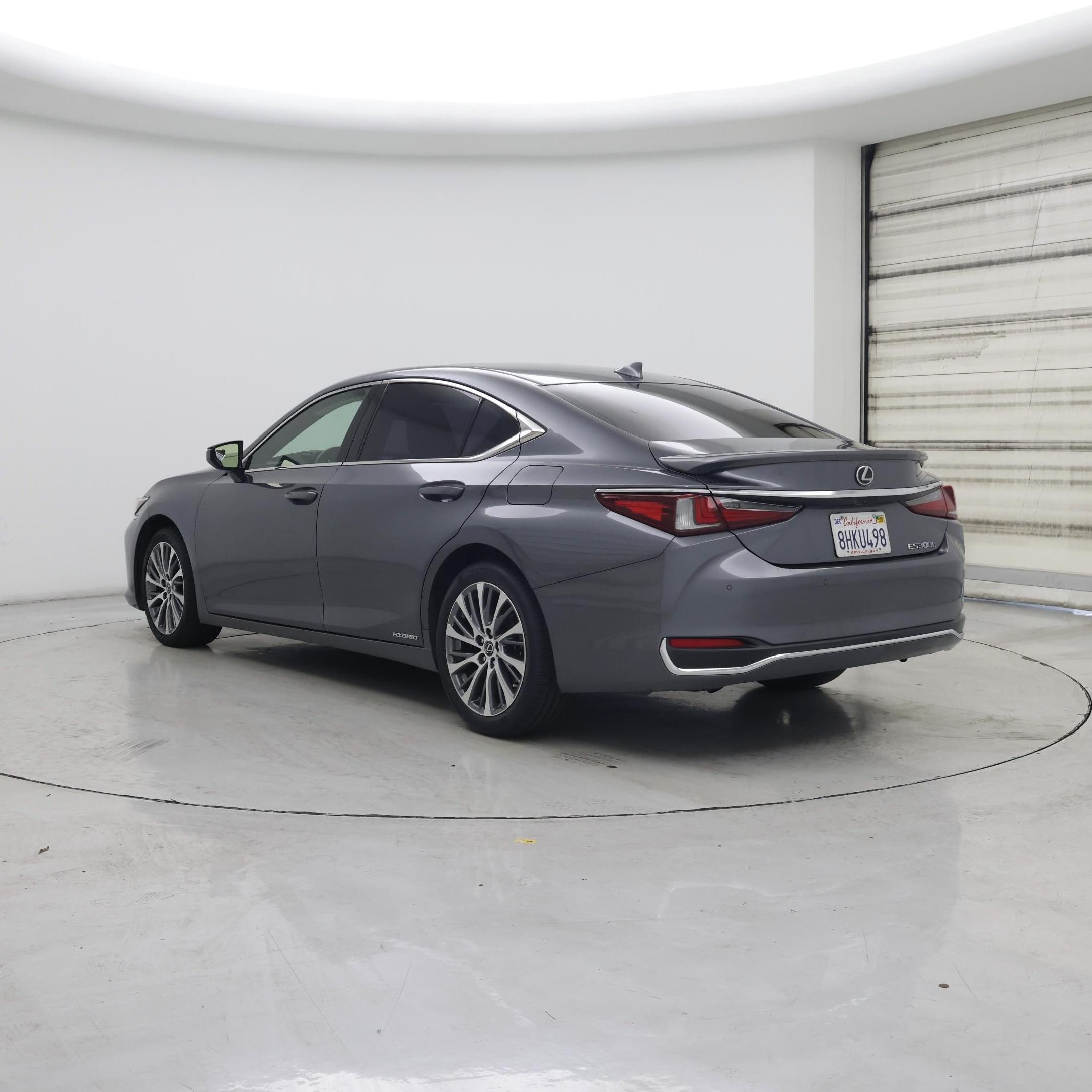 Thumbnail: 2019 Lexus ES - 2