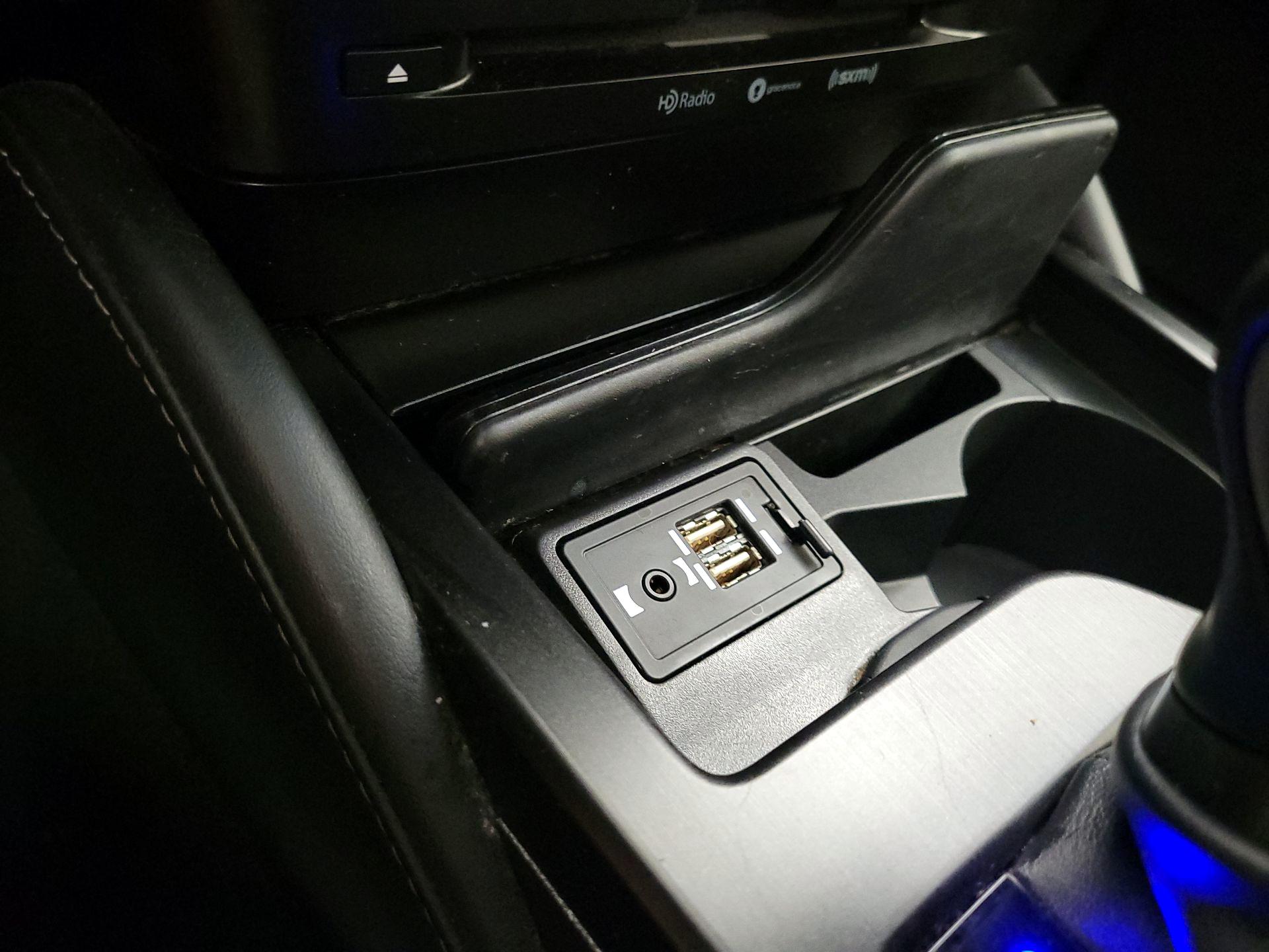 Thumbnail: 2019 Lexus ES - 19