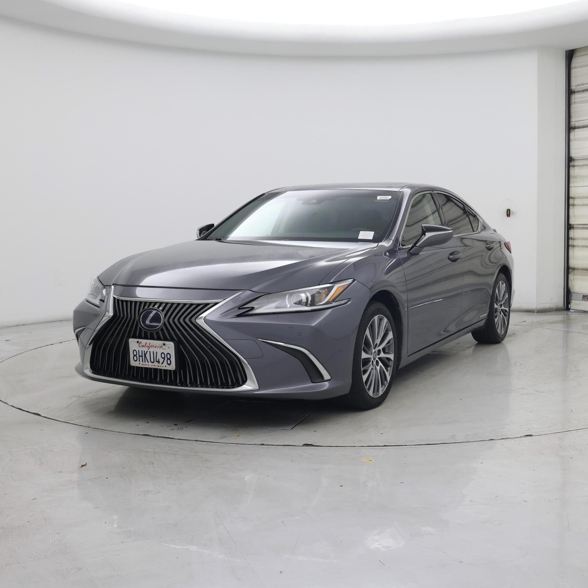 Thumbnail: 2019 Lexus ES - 4
