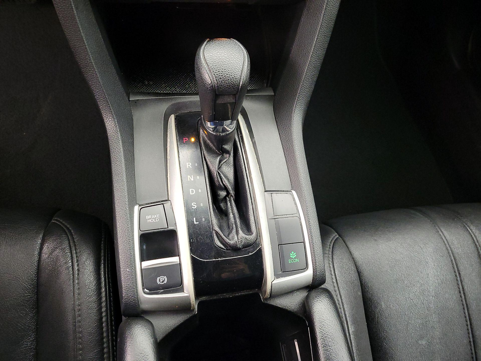Thumbnail: 2016 Honda Civic - 16