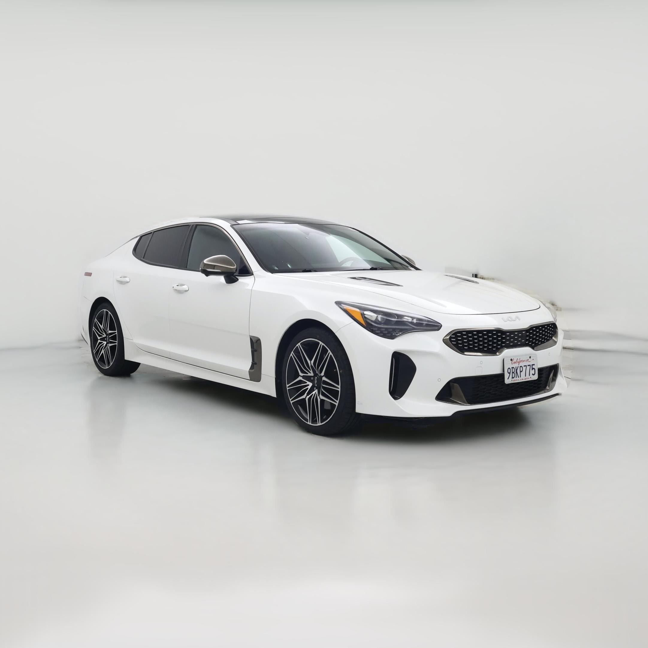 Thumbnail: 2022 Kia Stinger - 1