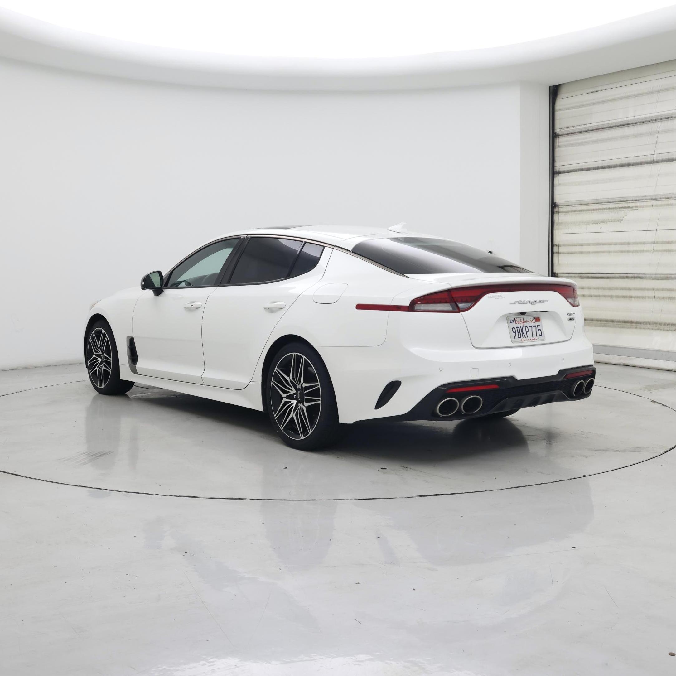 Thumbnail: 2022 Kia Stinger - 2