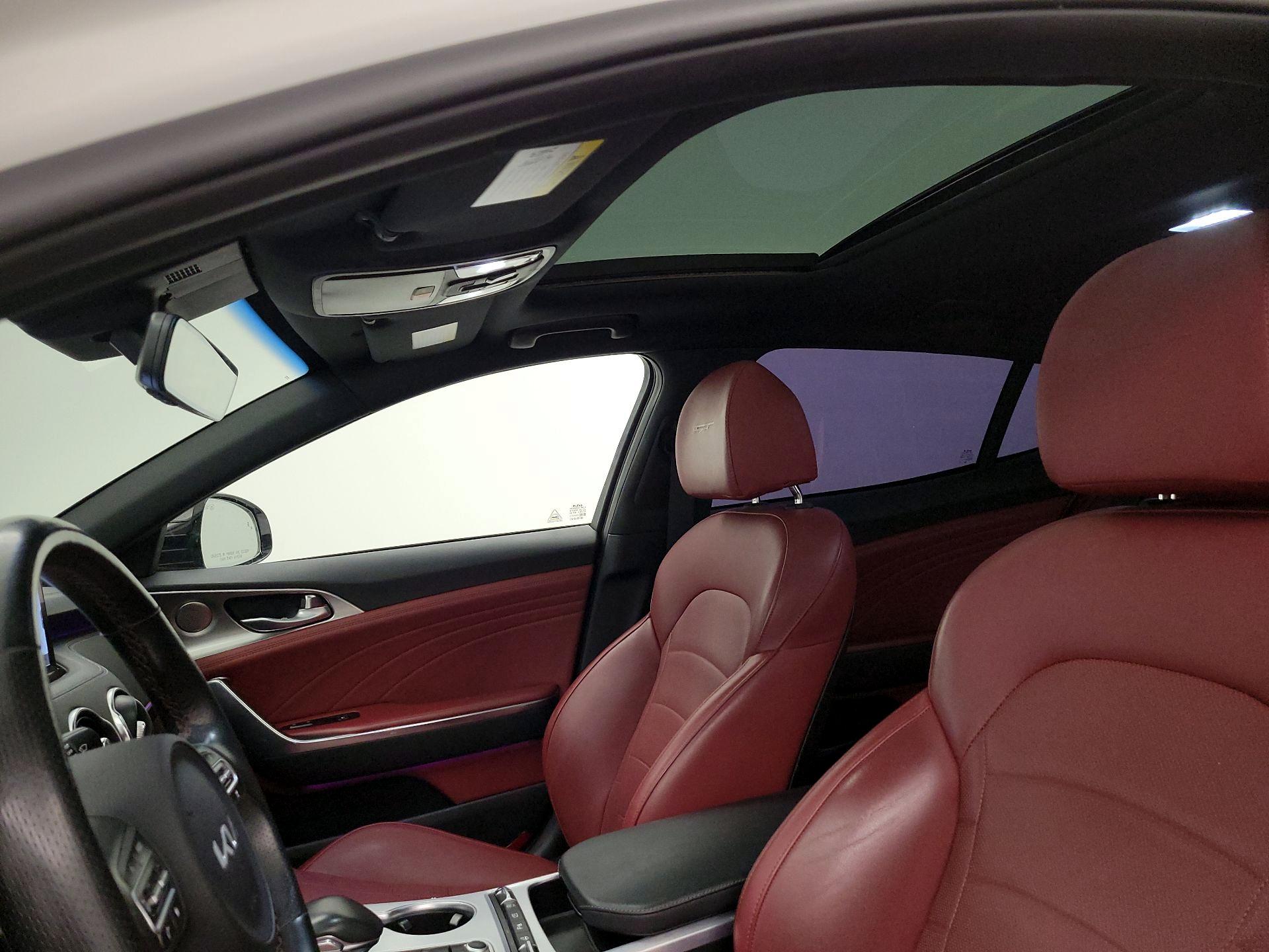 Thumbnail: 2022 Kia Stinger - 20
