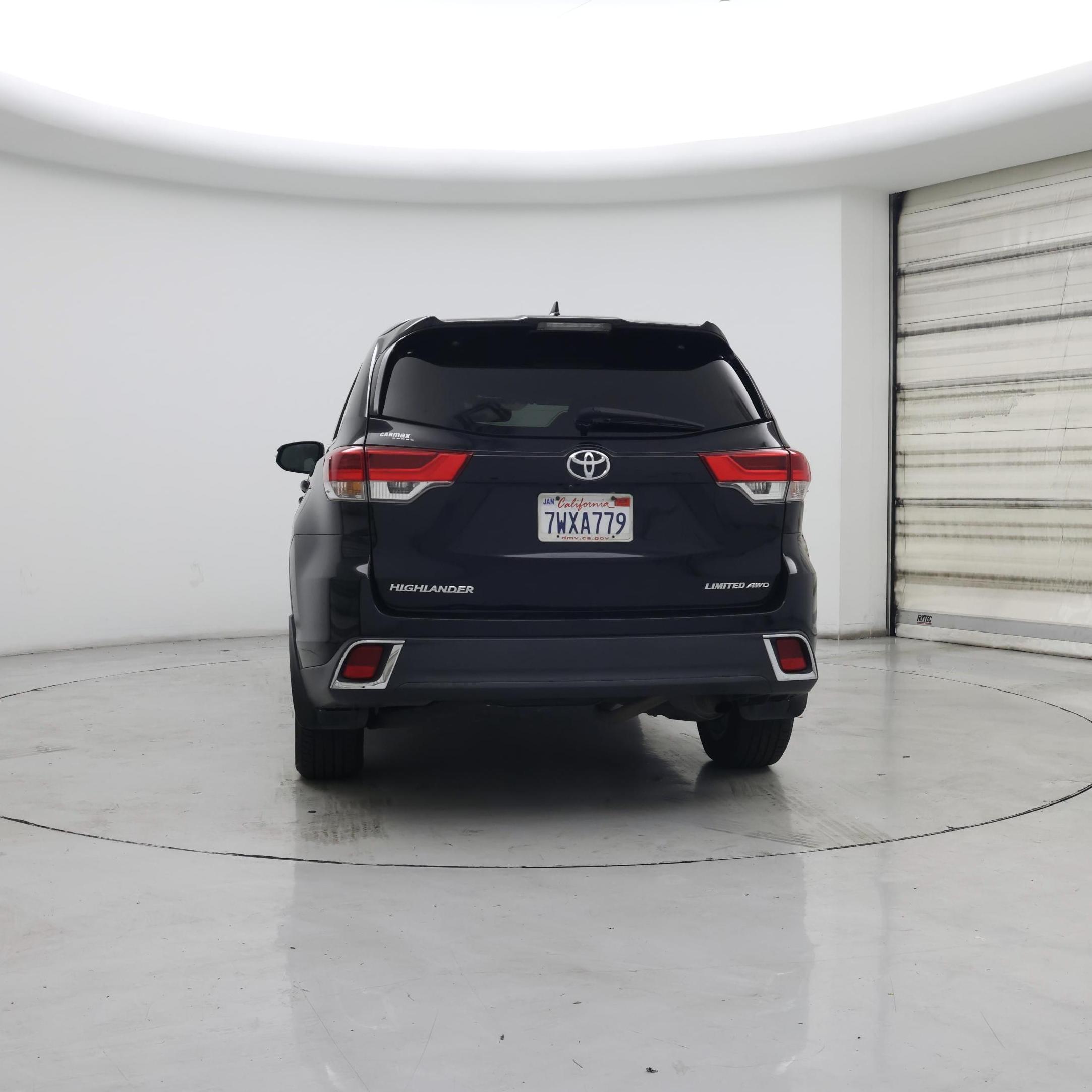 Thumbnail: 2017 Toyota Highlander - 6