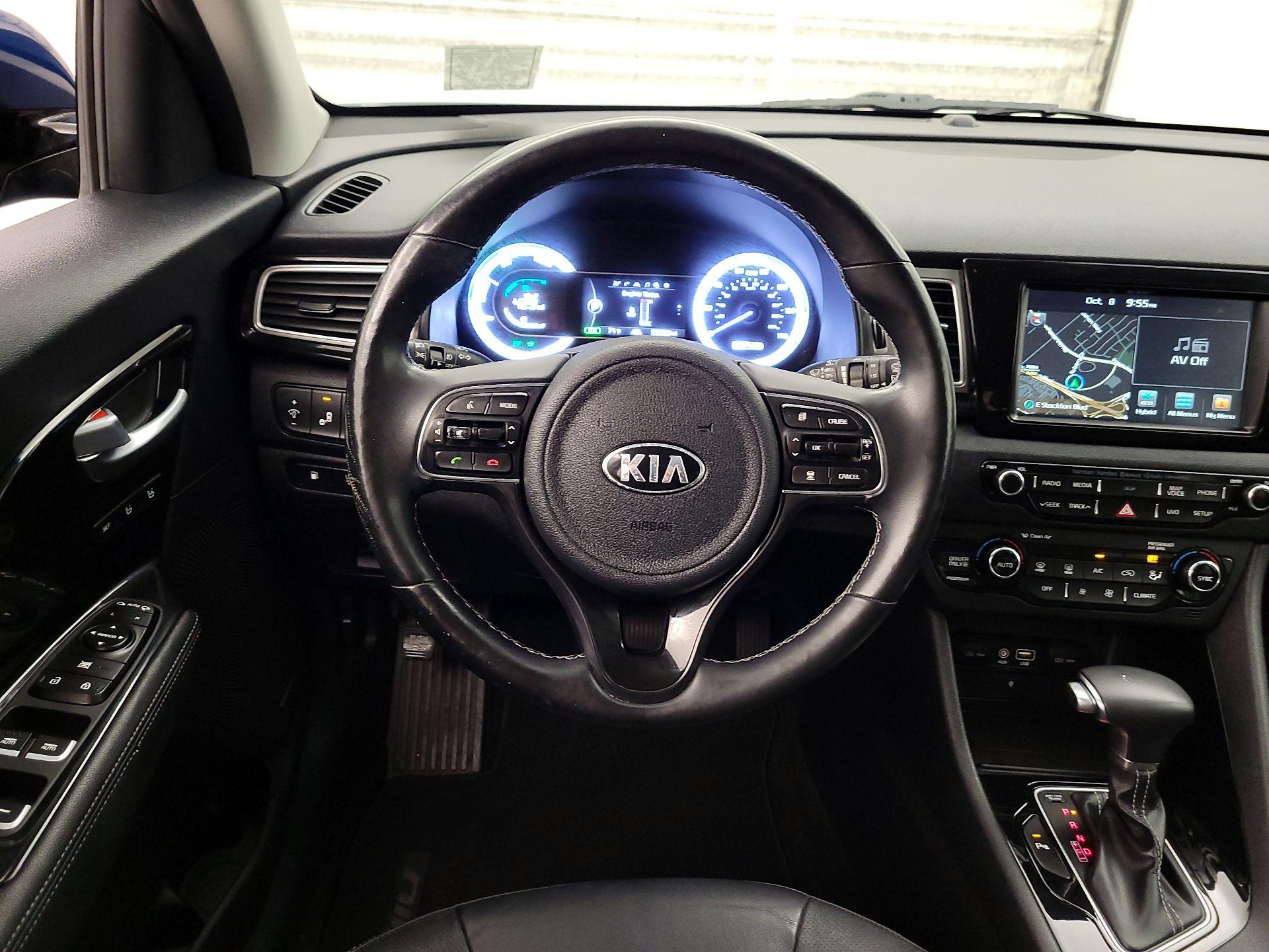 Thumbnail: 2017 Kia Niro - 10
