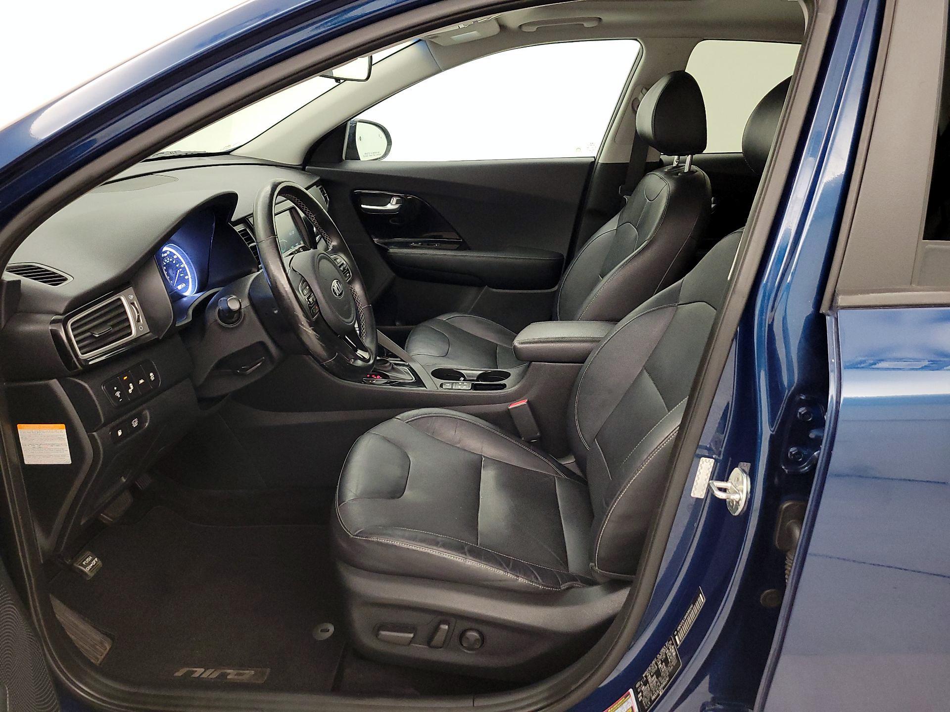 Thumbnail: 2017 Kia Niro - 11