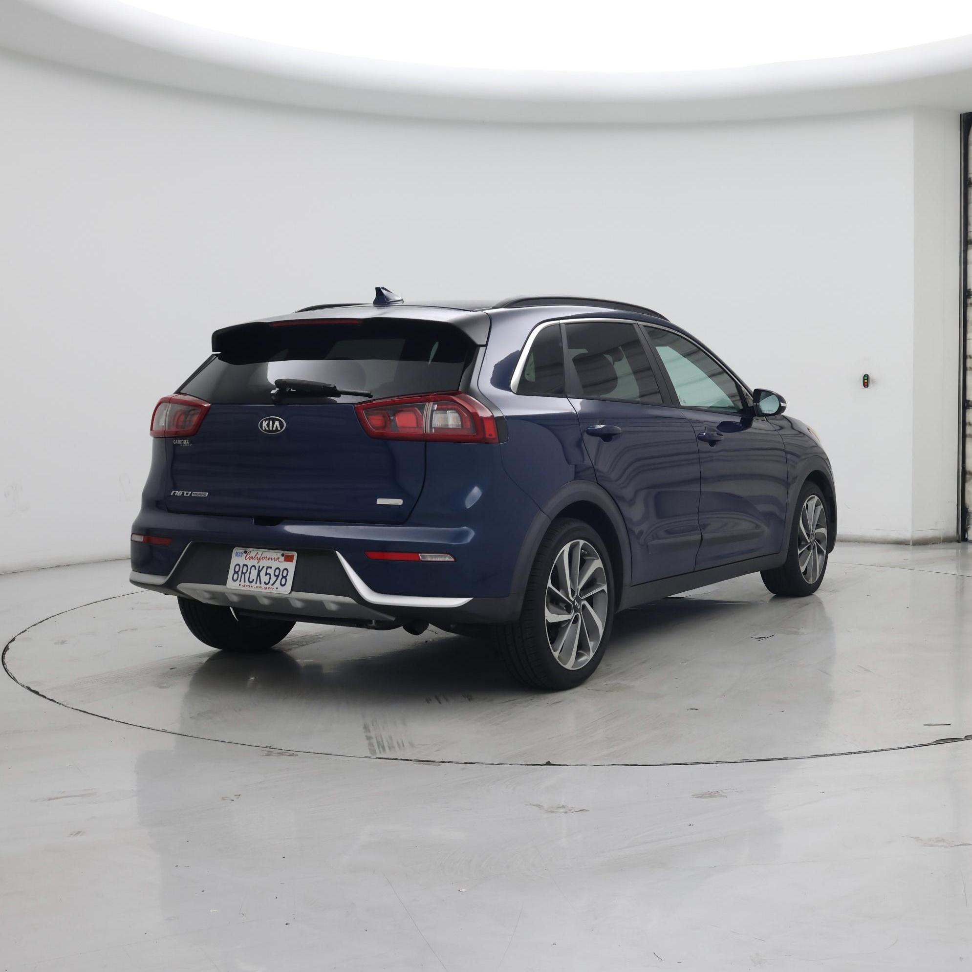 Thumbnail: 2017 Kia Niro - 8