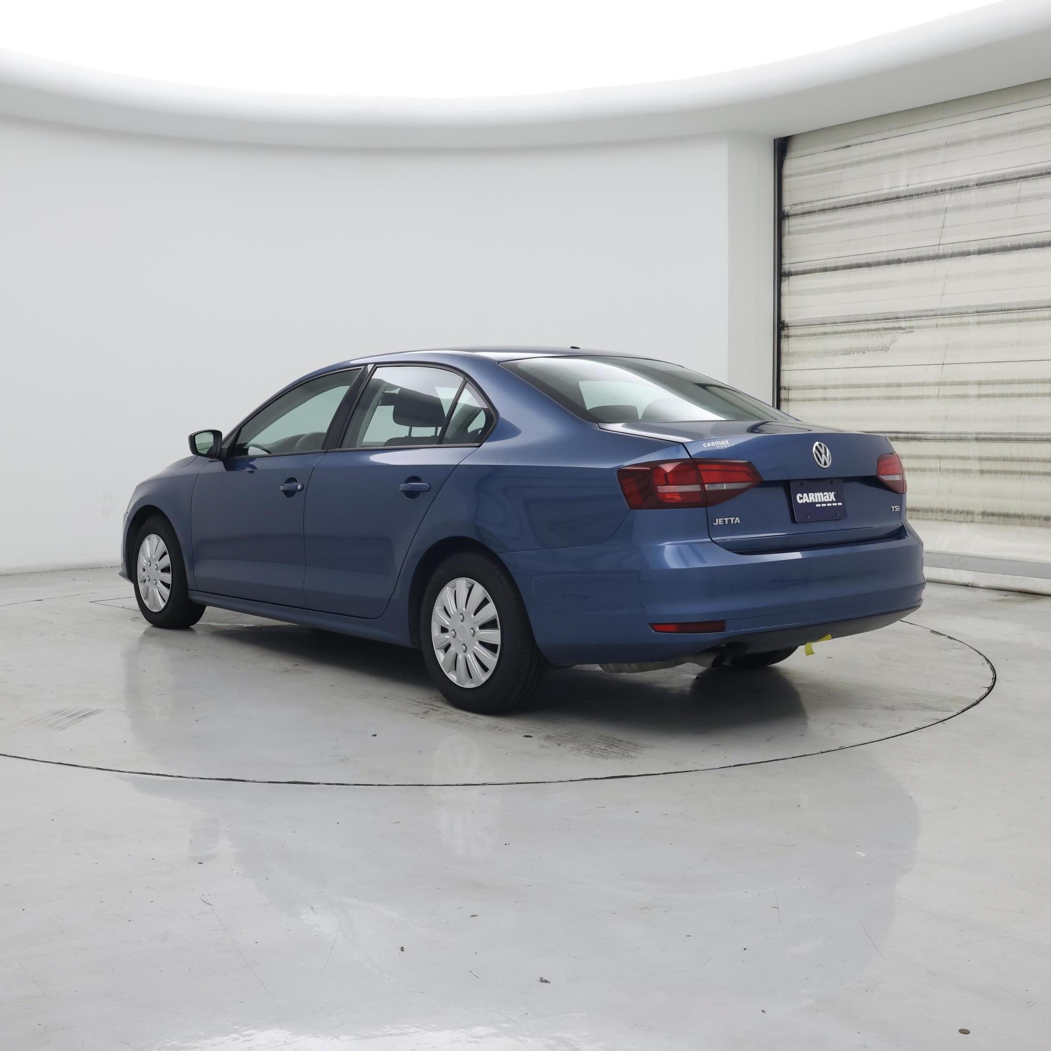 Thumbnail: 2016 Volkswagen Jetta - 2