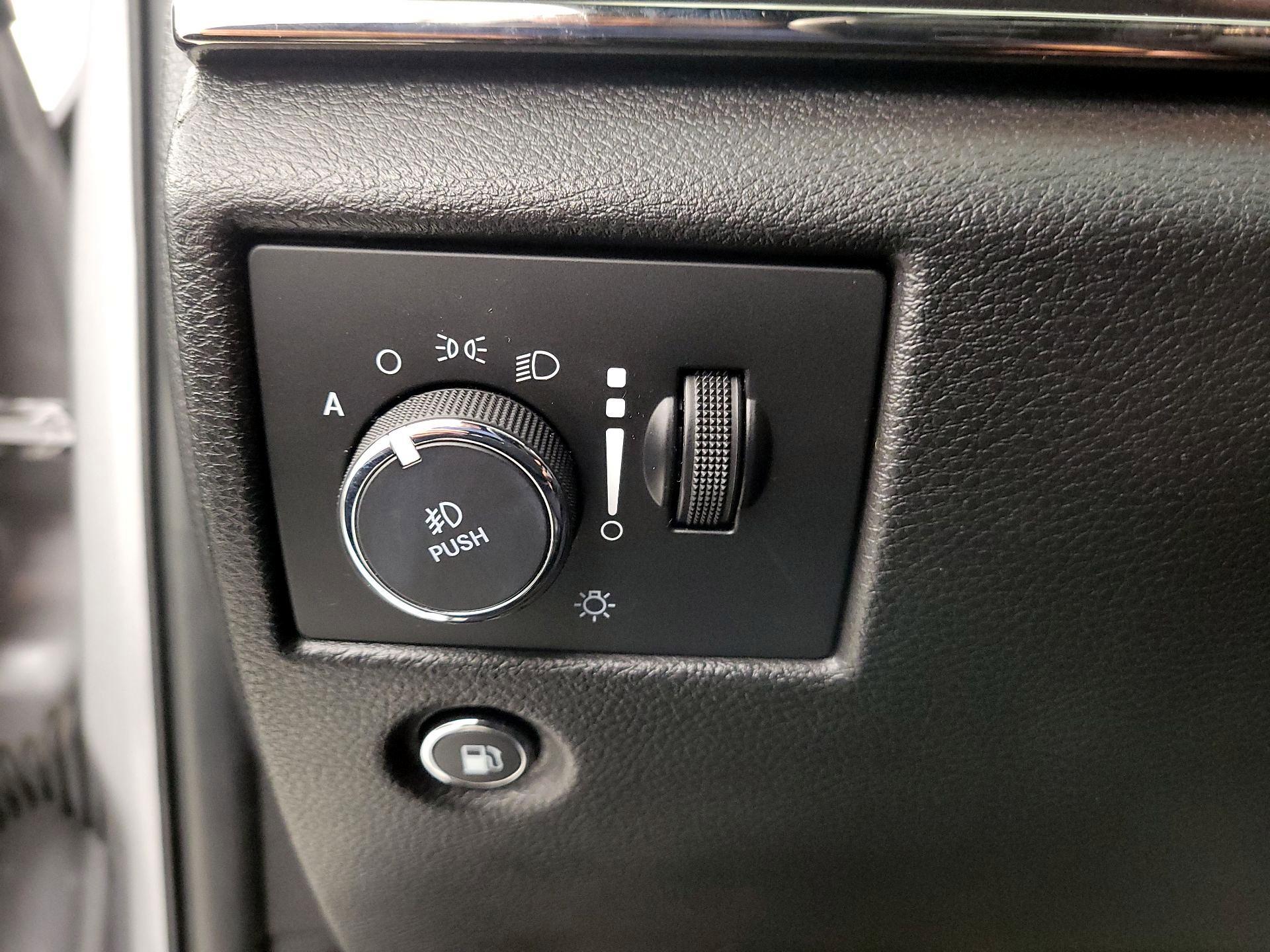 Thumbnail: 2021 Jeep Grand Cherokee - 13