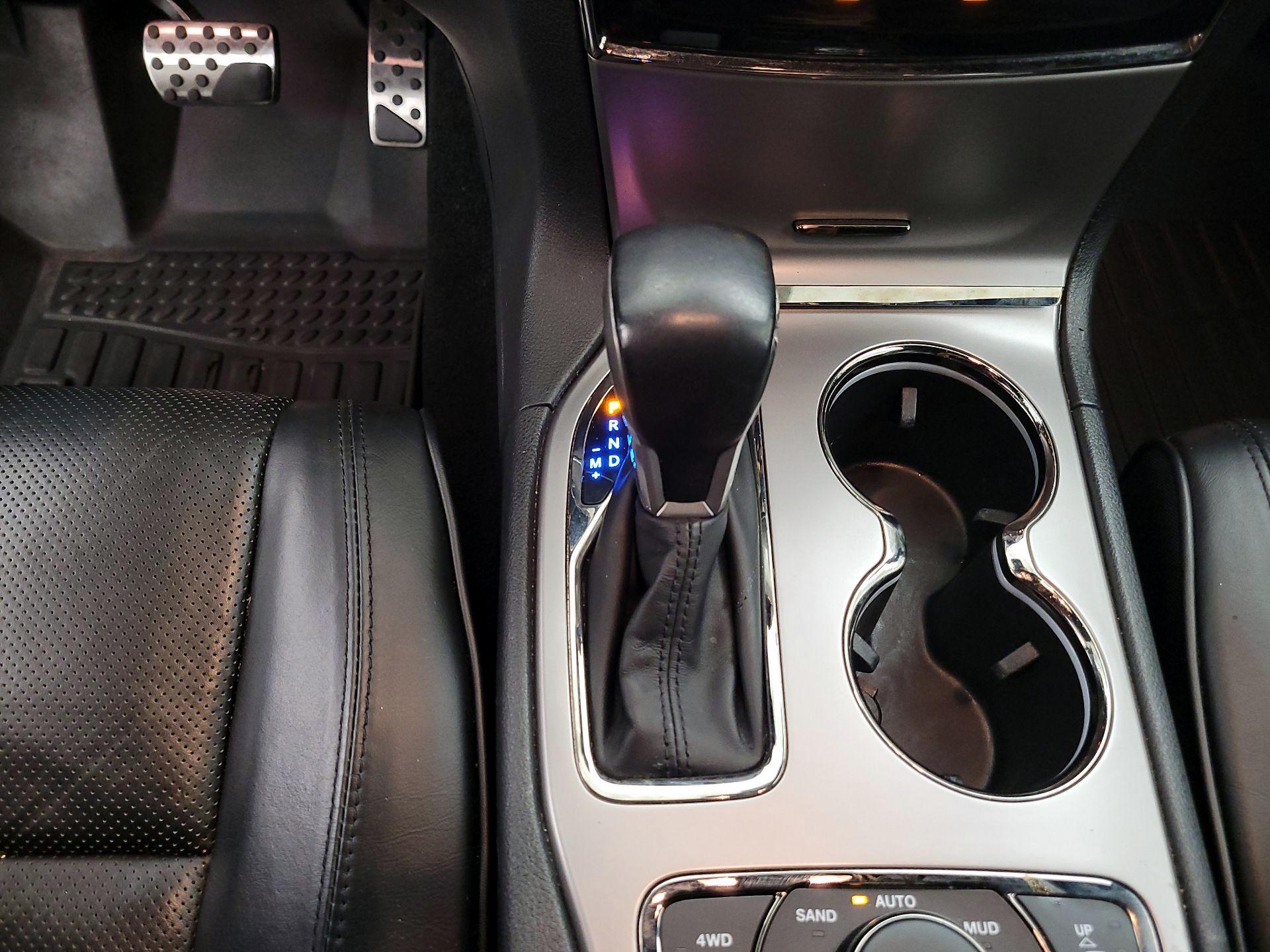 Thumbnail: 2021 Jeep Grand Cherokee - 17