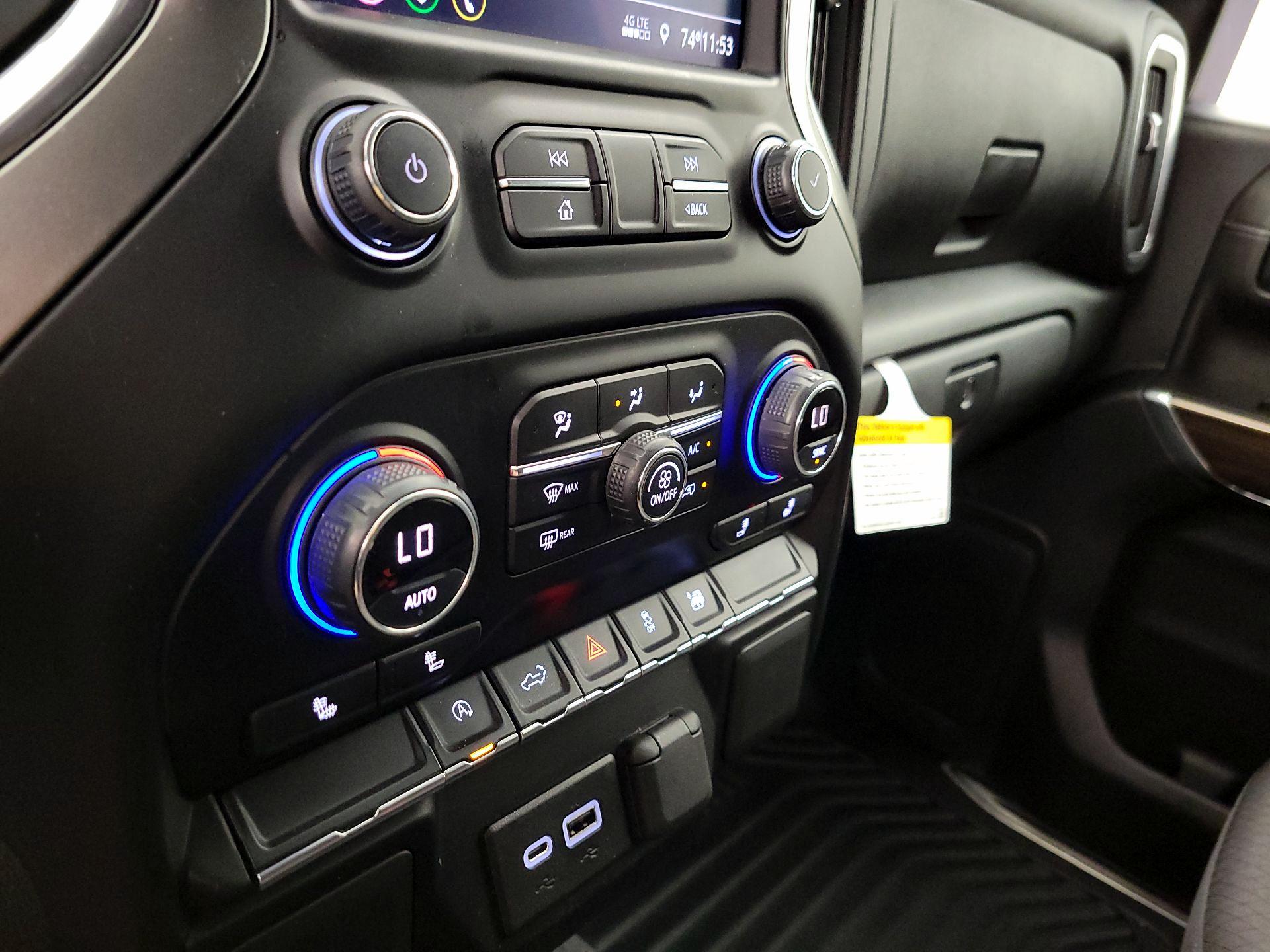 Thumbnail: 2021 Chevrolet Silverado 1500 - 16
