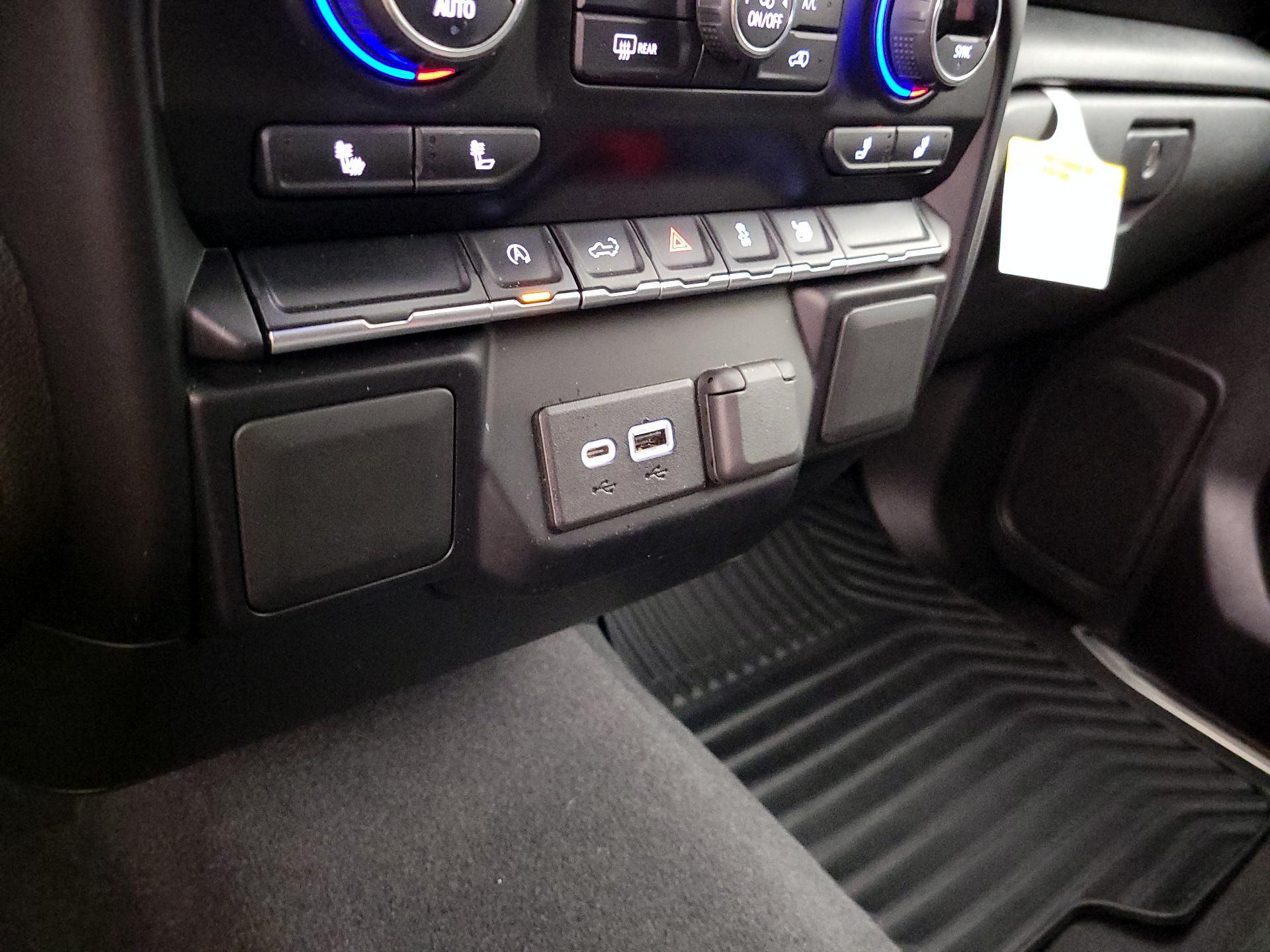 Thumbnail: 2021 Chevrolet Silverado 1500 - 18