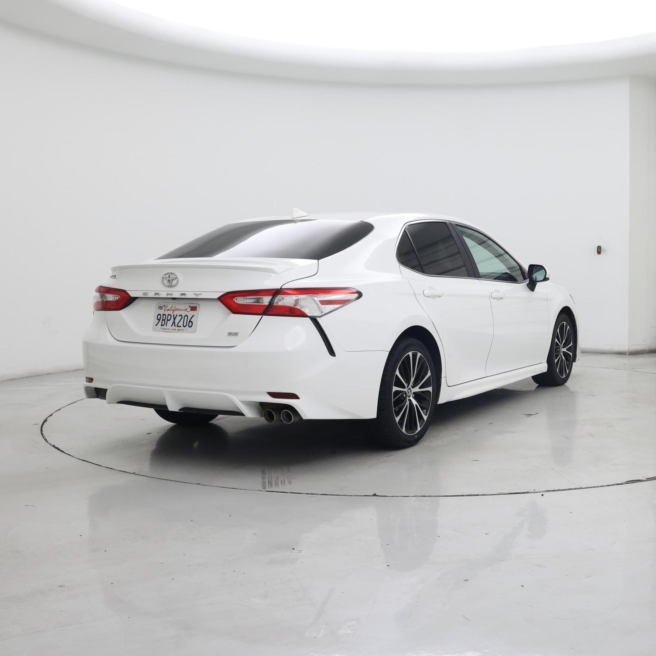 Thumbnail: 2020 Toyota Camry - 8
