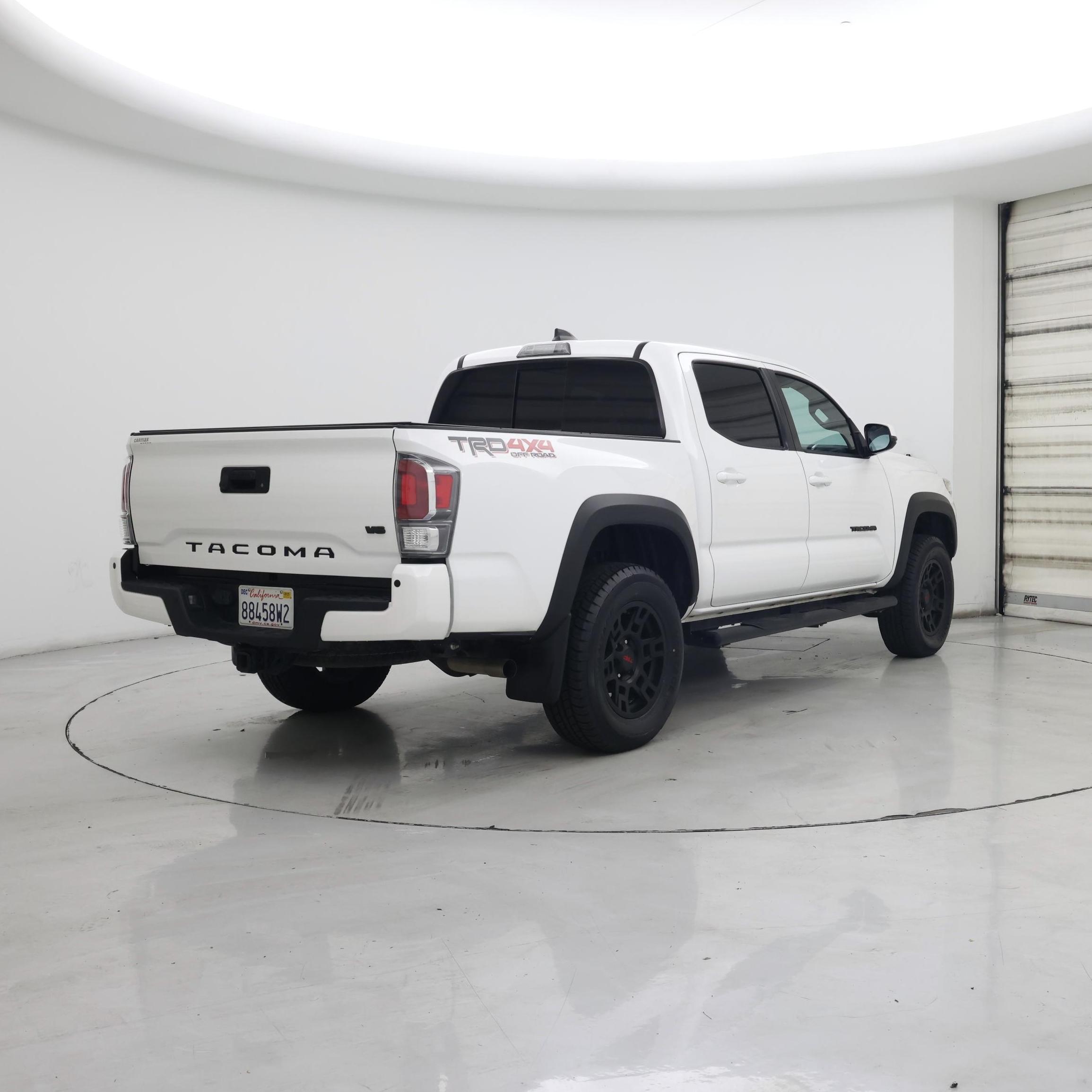 Thumbnail: 2020 Toyota Tacoma - 8