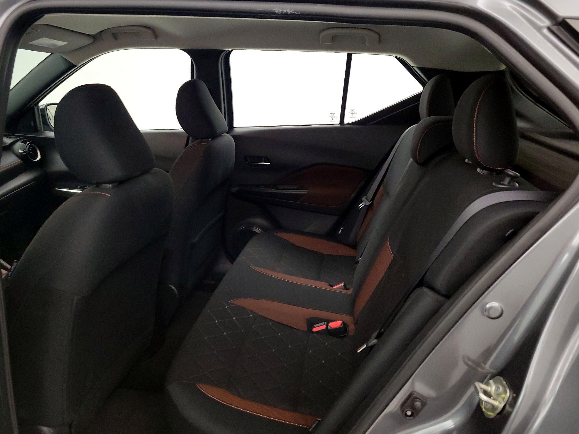 Thumbnail: 2020 Nissan Kicks - 18