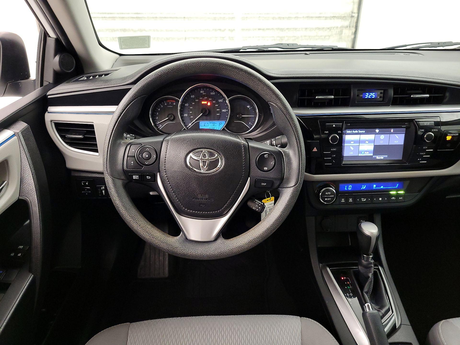 Thumbnail: 2016 Toyota Corolla - 10
