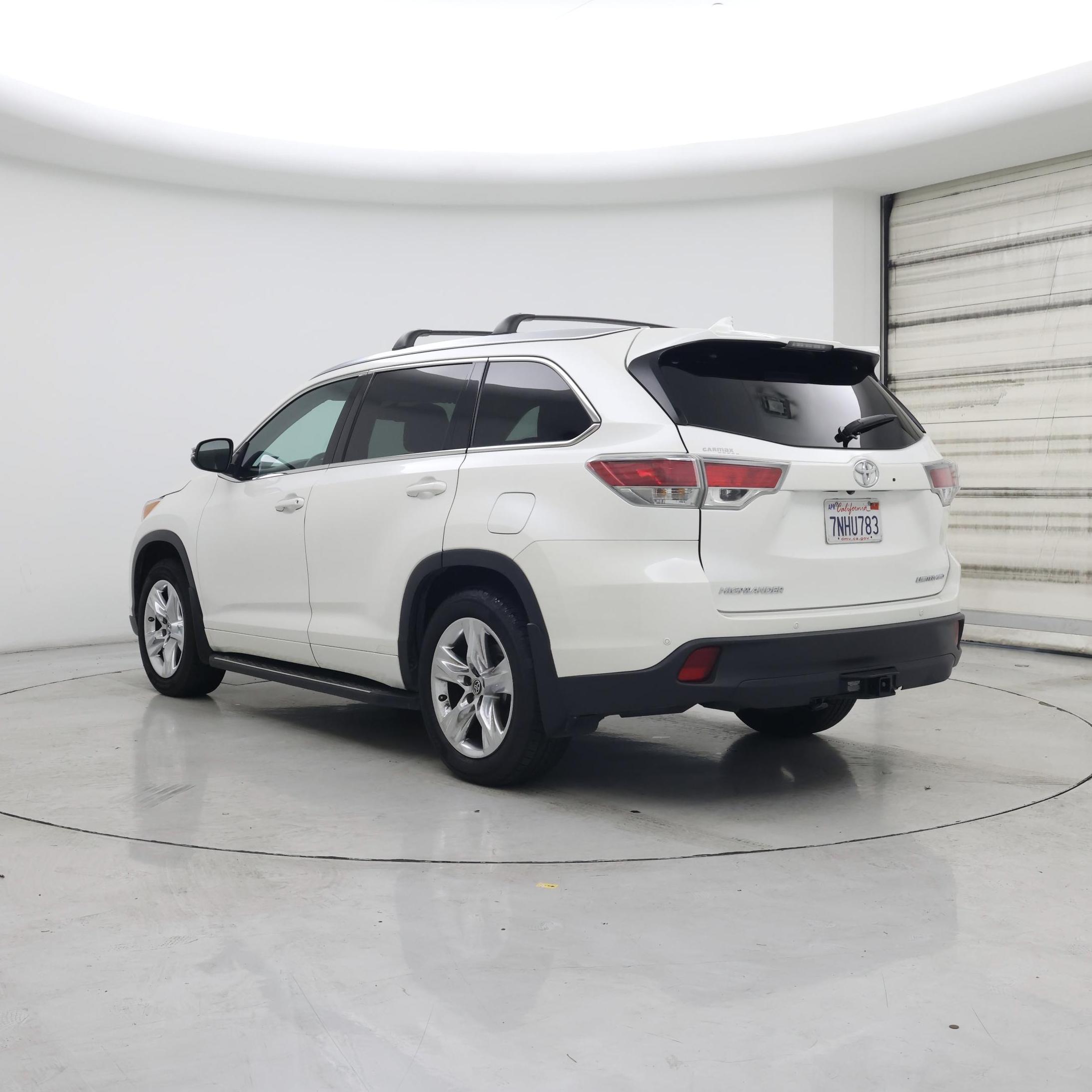 Thumbnail: 2016 Toyota Highlander - 2