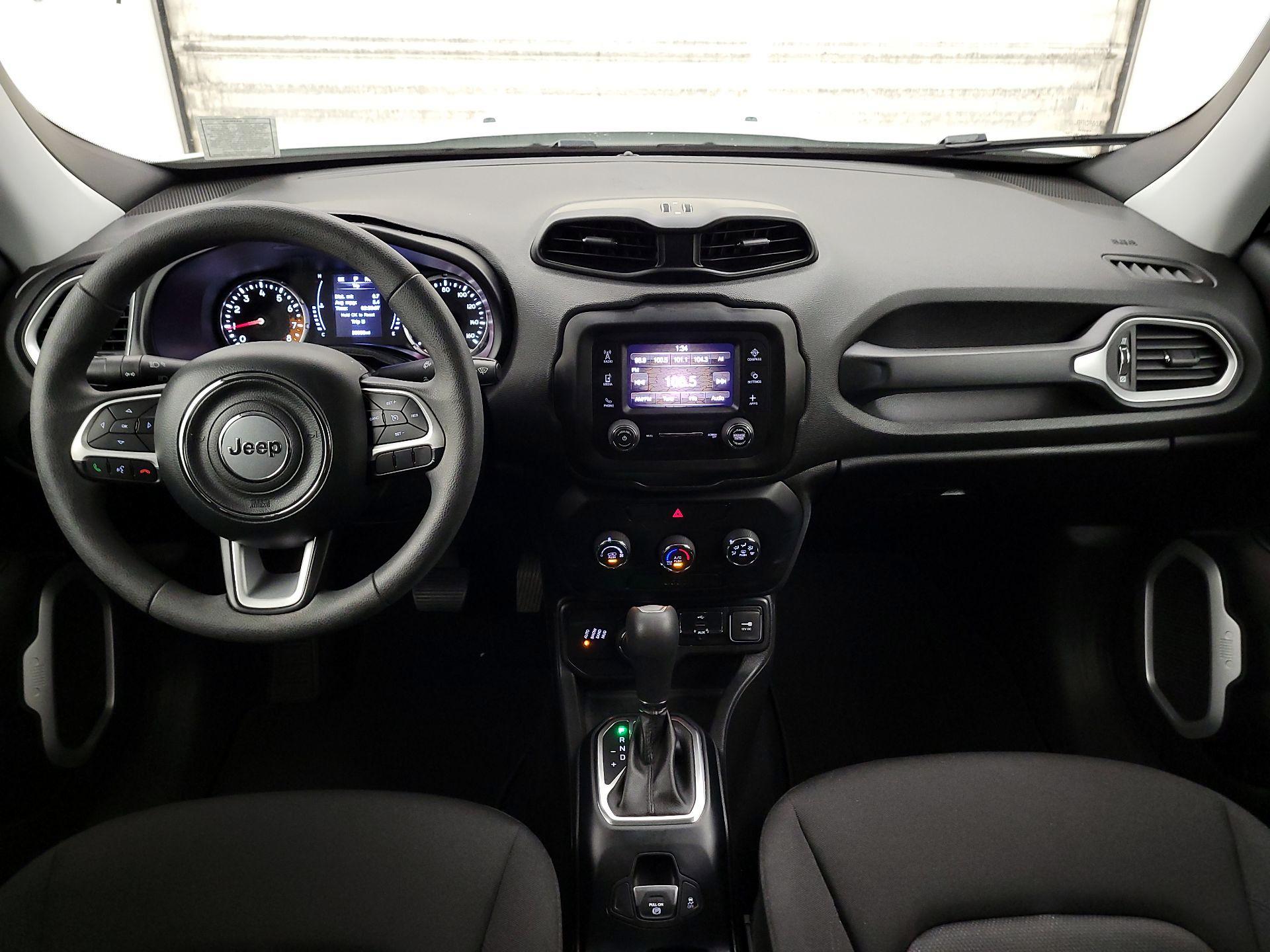 Thumbnail: 2018 Jeep Renegade - 9