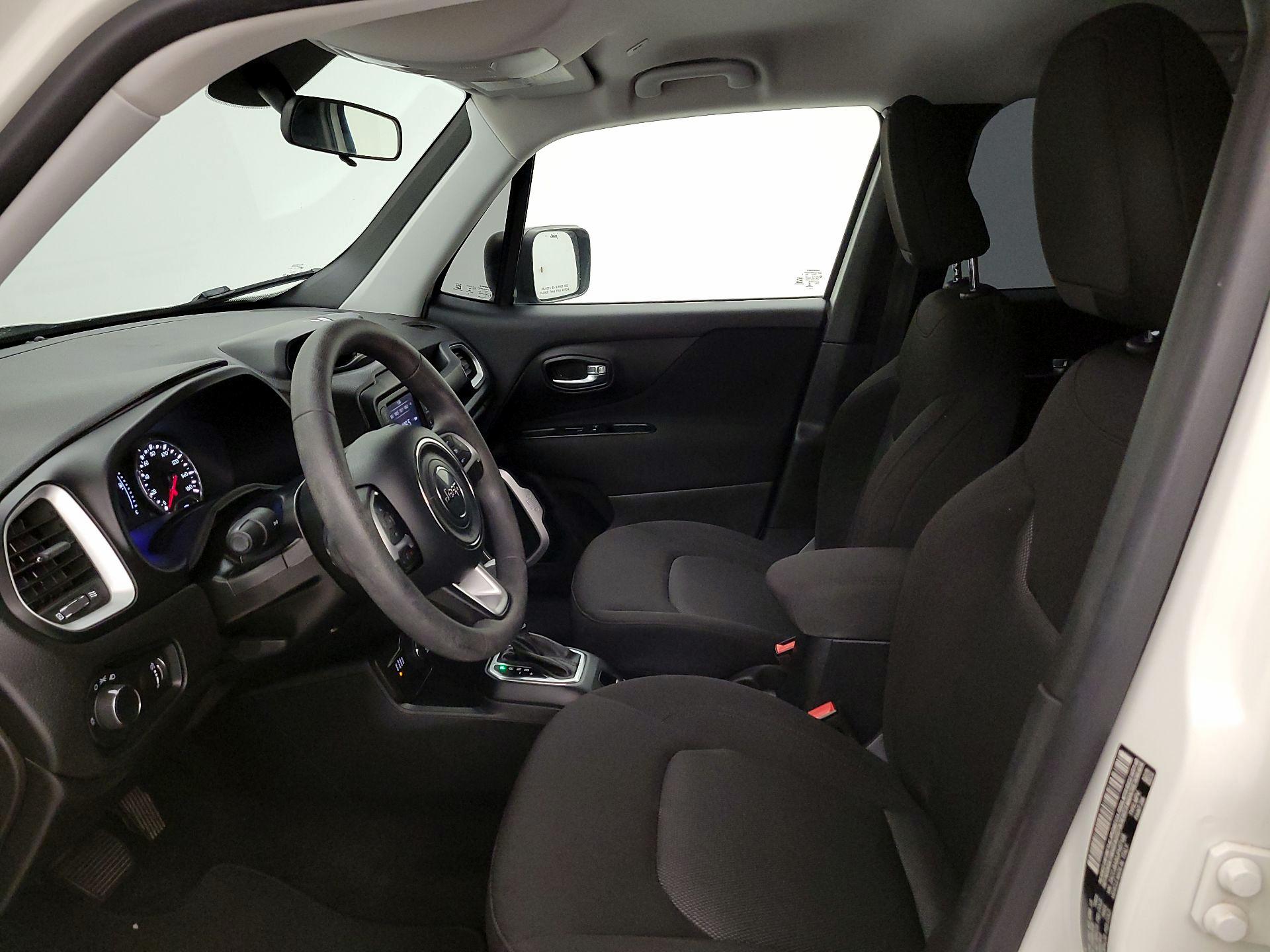Thumbnail: 2018 Jeep Renegade - 11