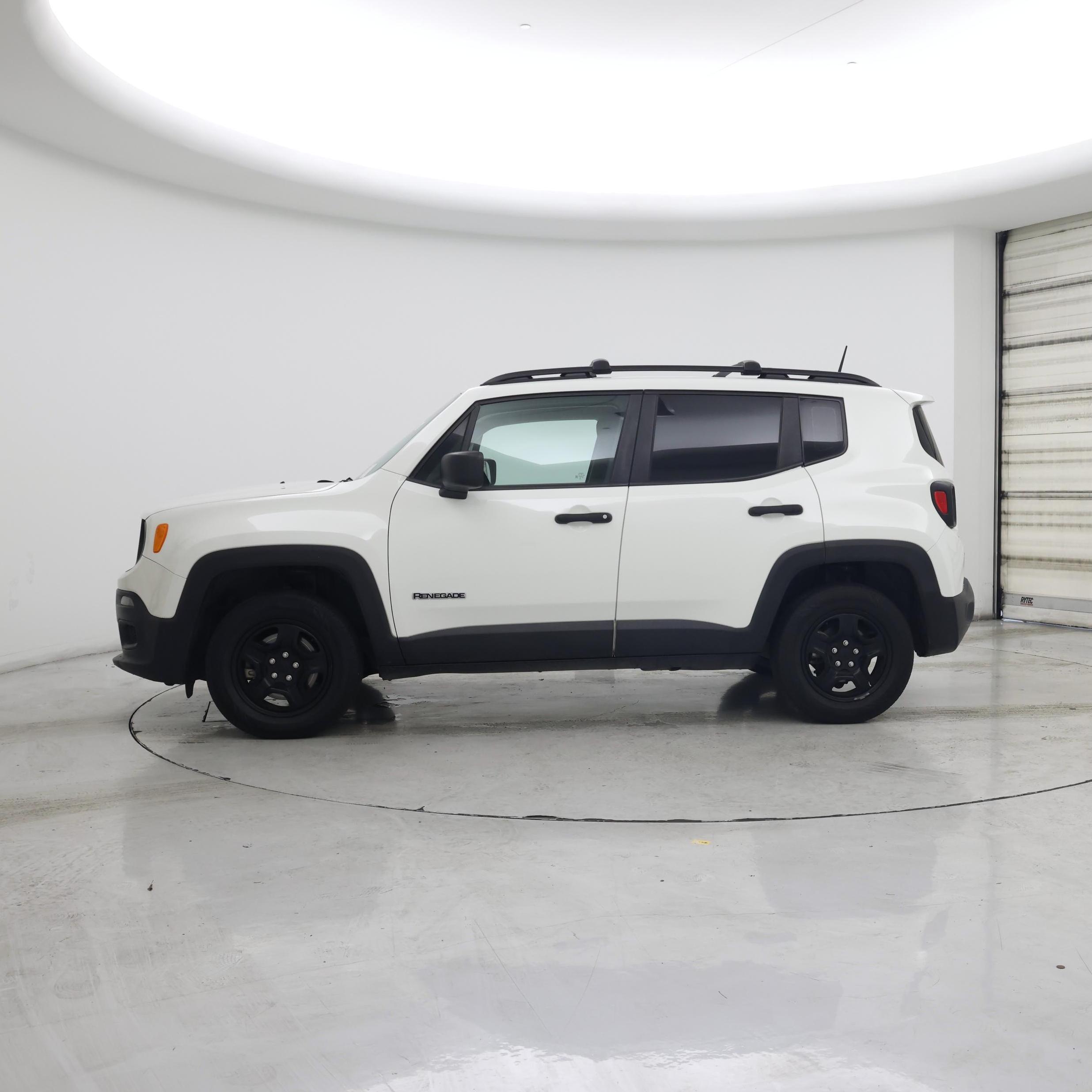 Thumbnail: 2018 Jeep Renegade - 3