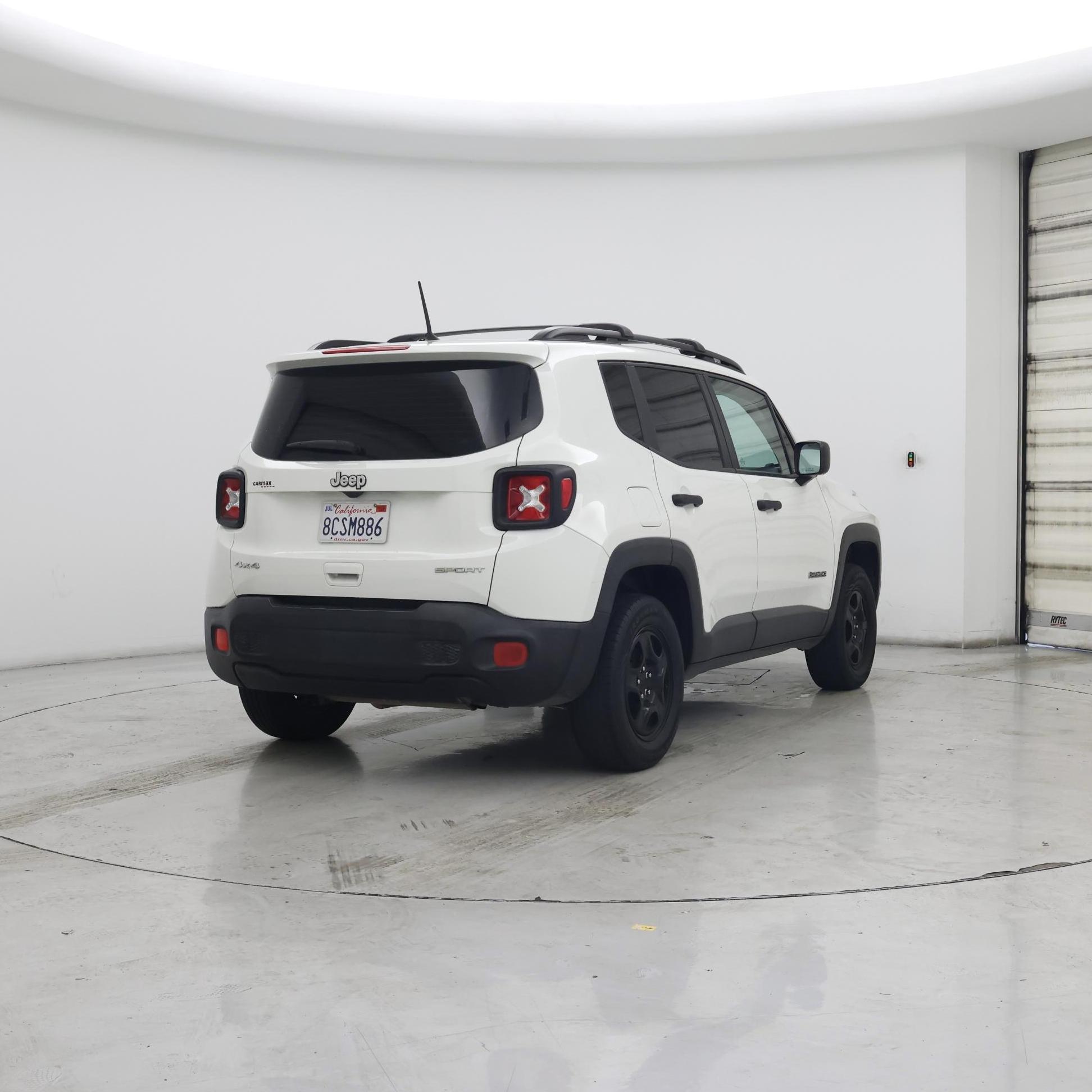 Thumbnail: 2018 Jeep Renegade - 8