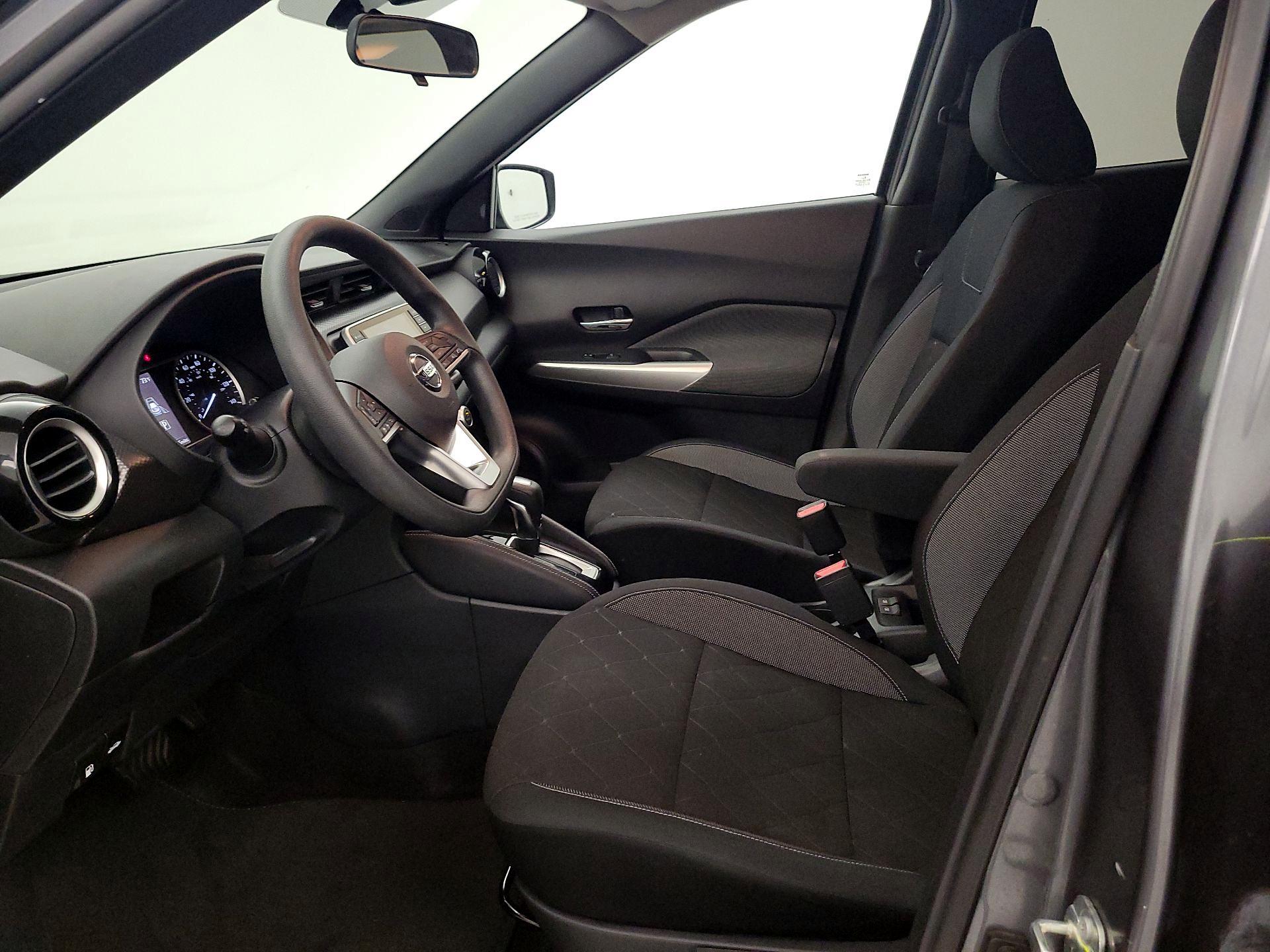 Thumbnail: 2020 Nissan Kicks - 11