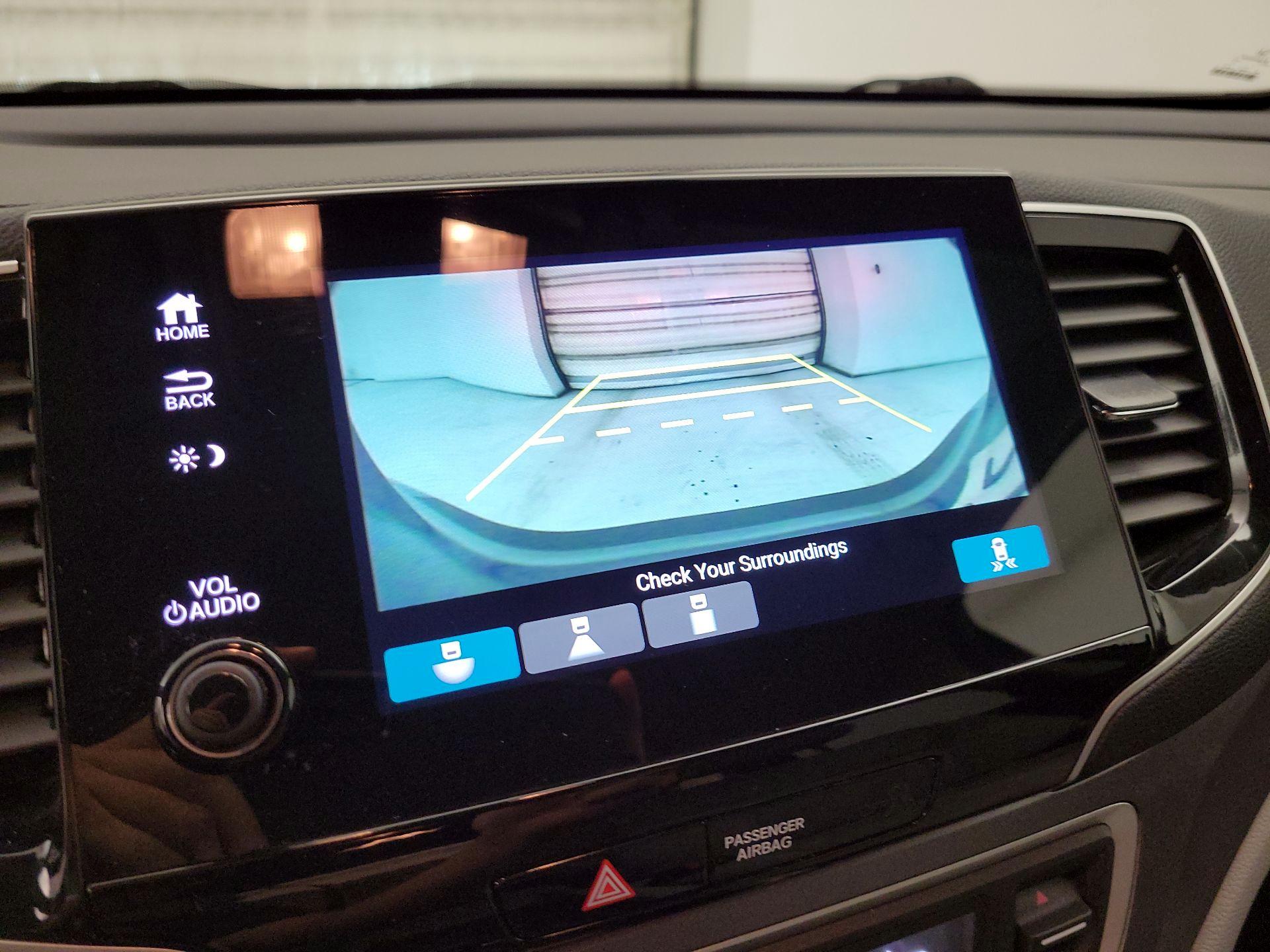 Thumbnail: 2019 Honda Pilot - 14