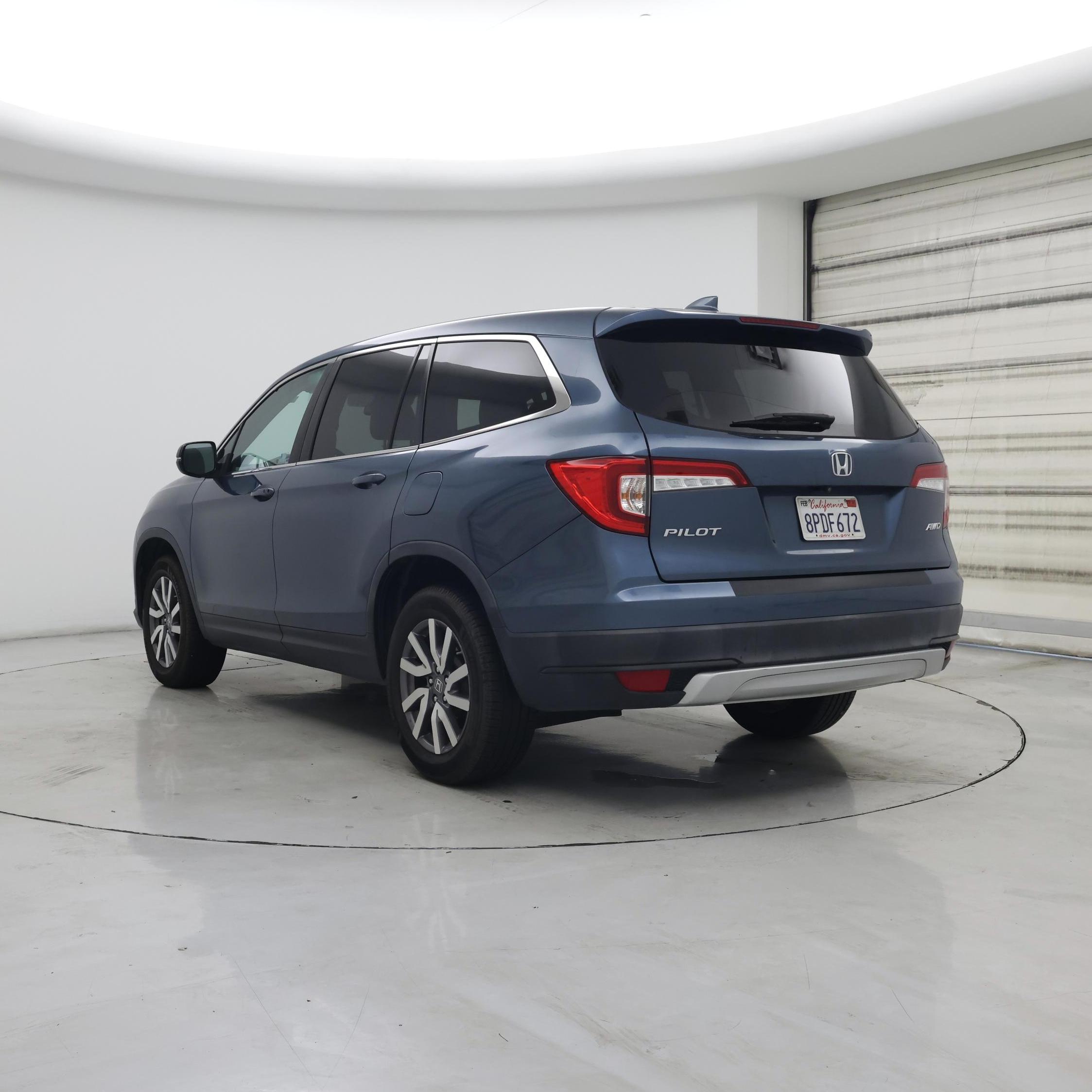 Thumbnail: 2019 Honda Pilot - 2