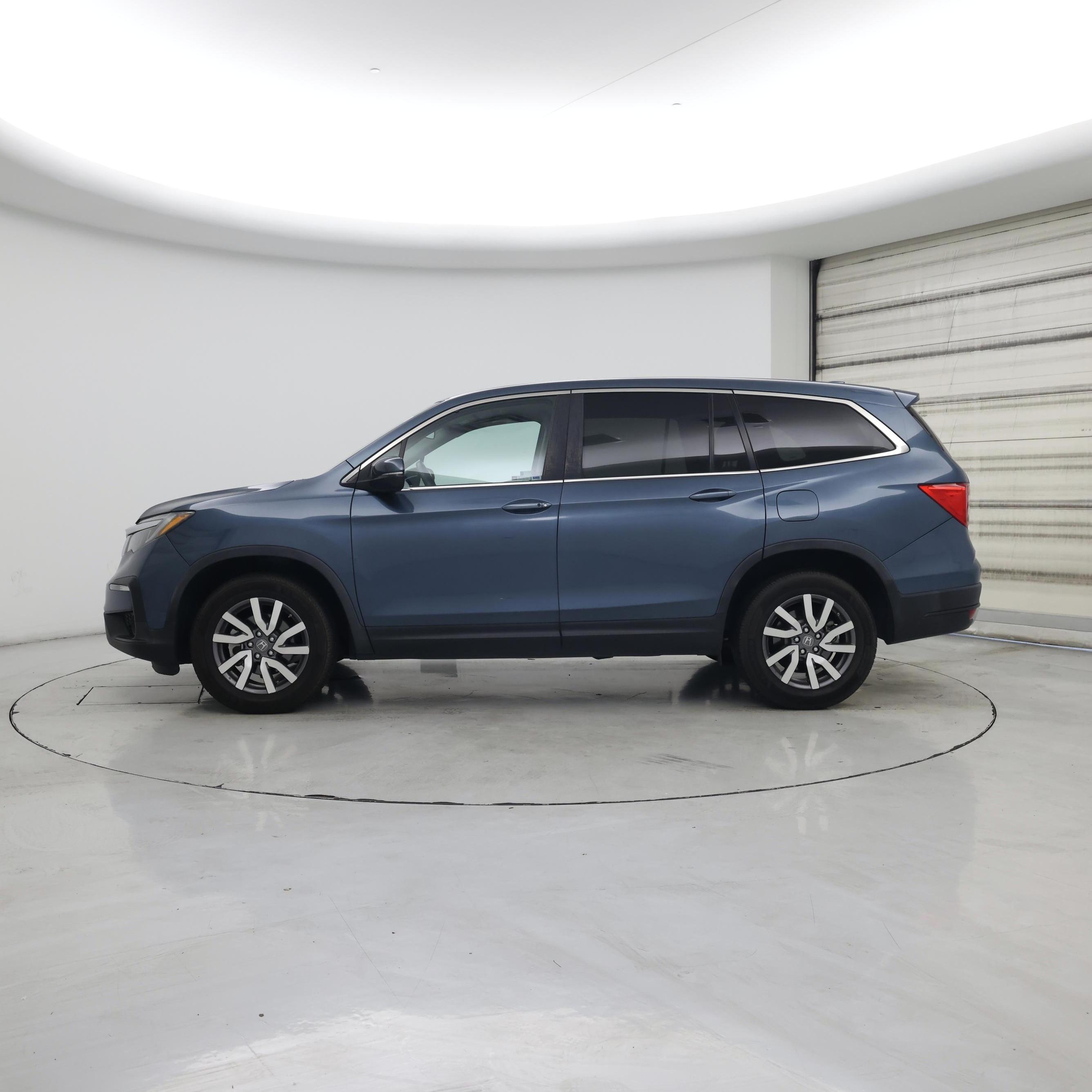 Thumbnail: 2019 Honda Pilot - 3