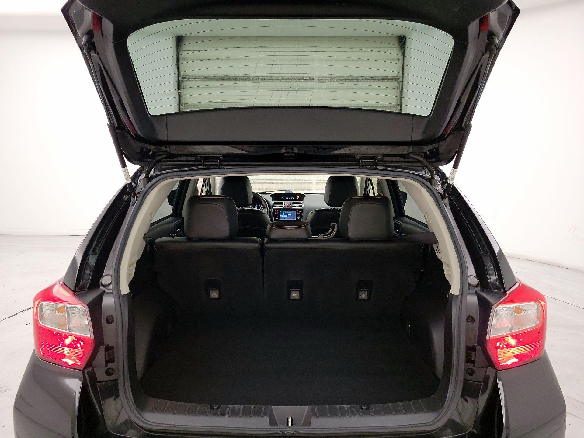 Thumbnail: 2017 Subaru Crosstrek - 20