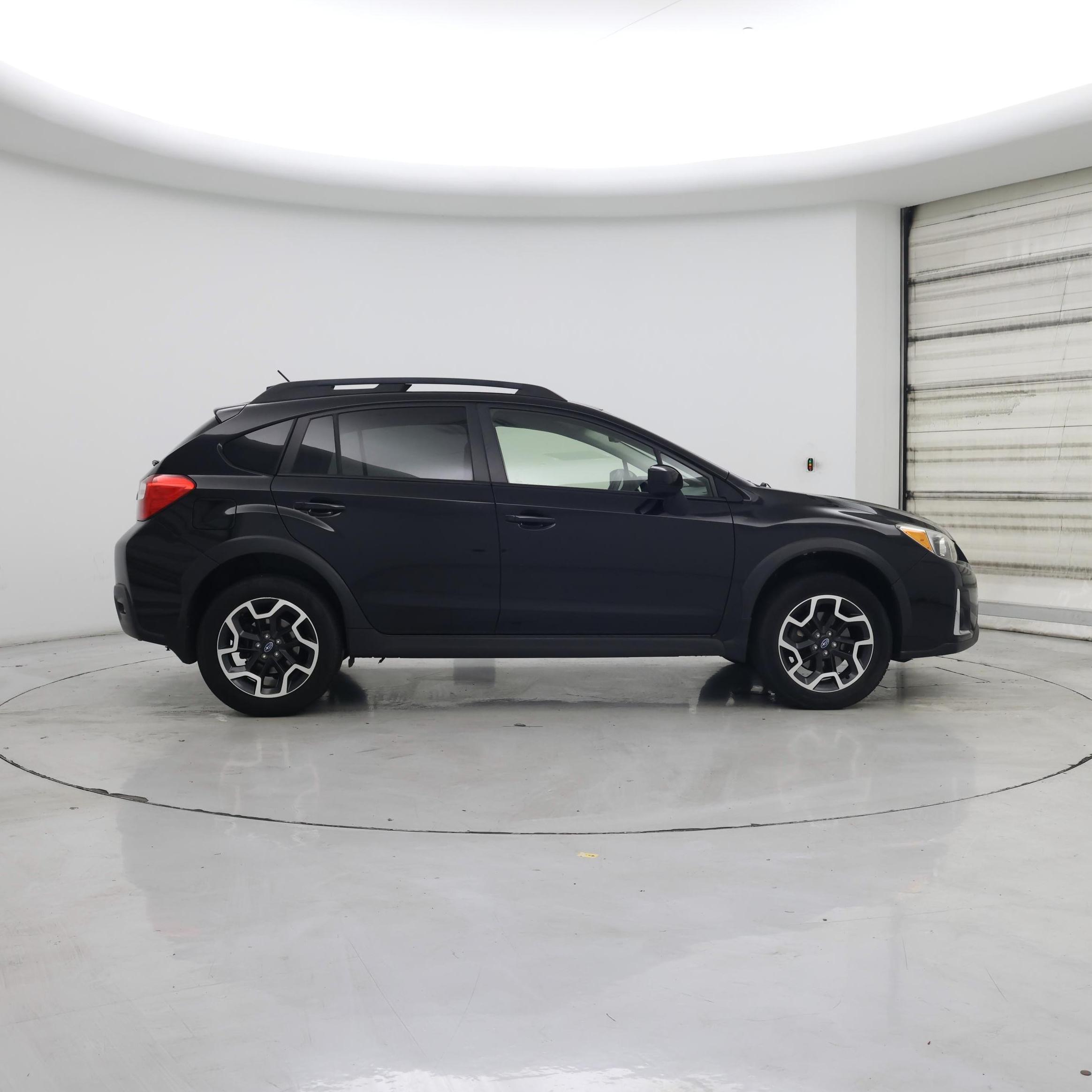 Thumbnail: 2017 Subaru Crosstrek - 7