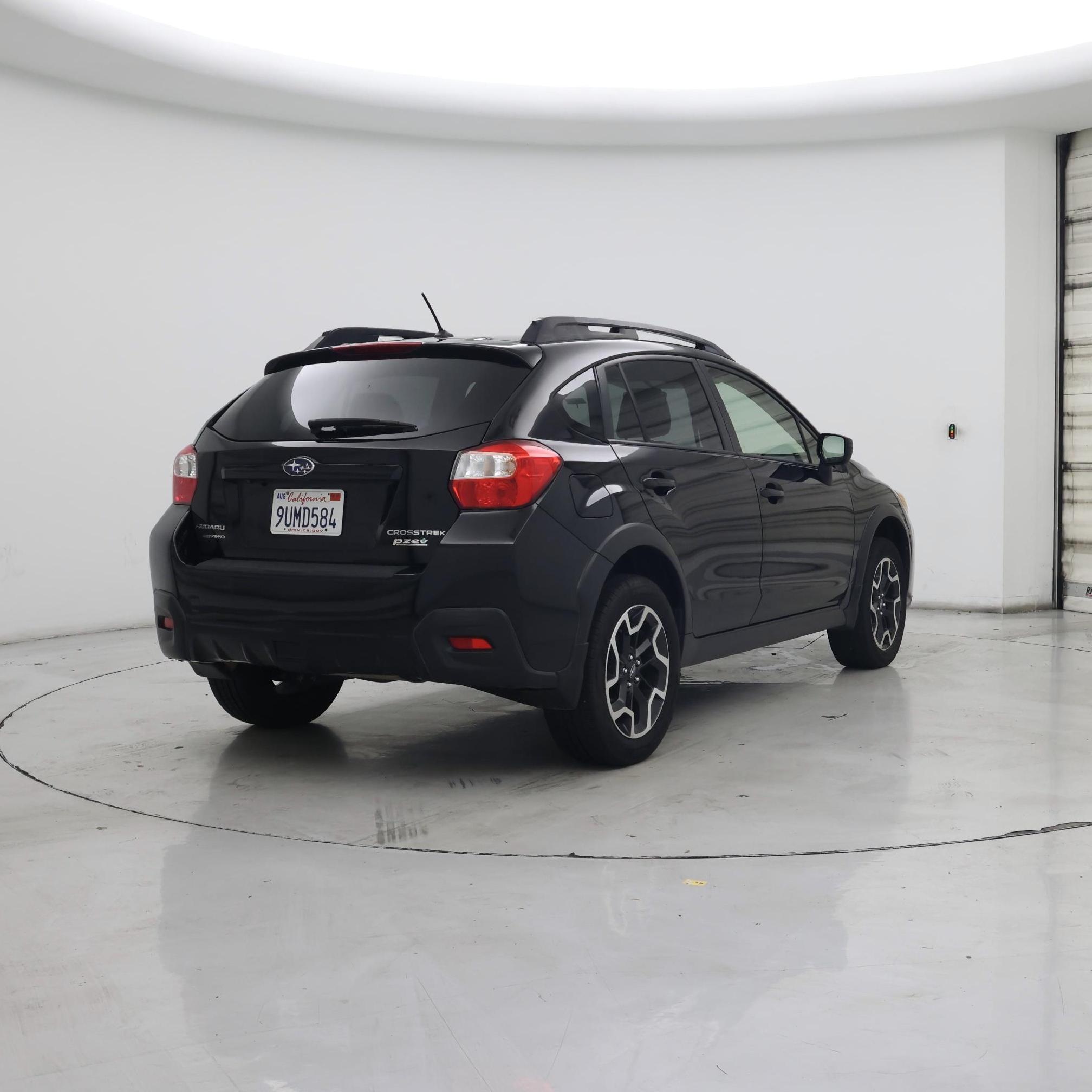 Thumbnail: 2017 Subaru Crosstrek - 8