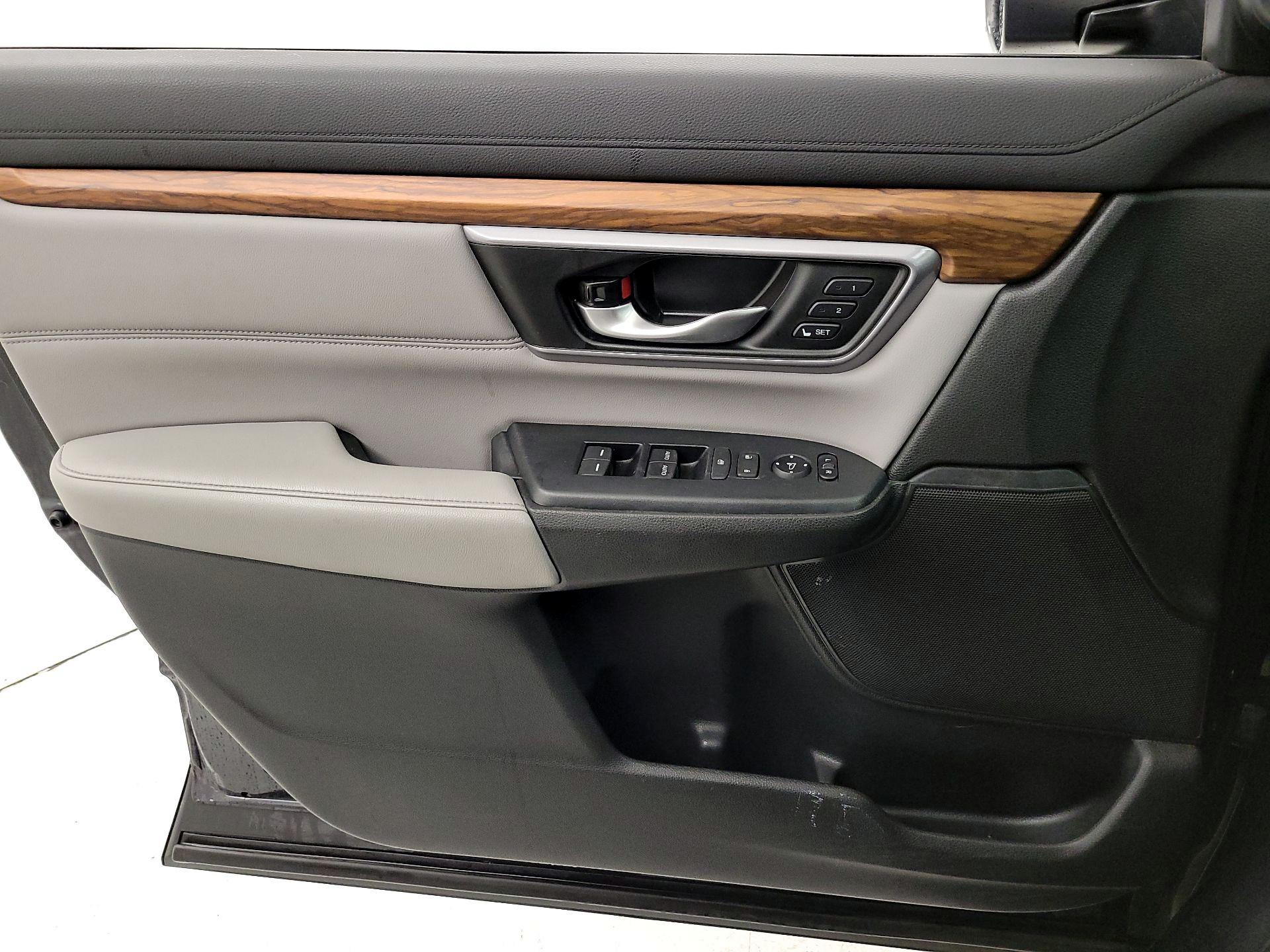 Thumbnail: 2017 Honda CR-V - 12