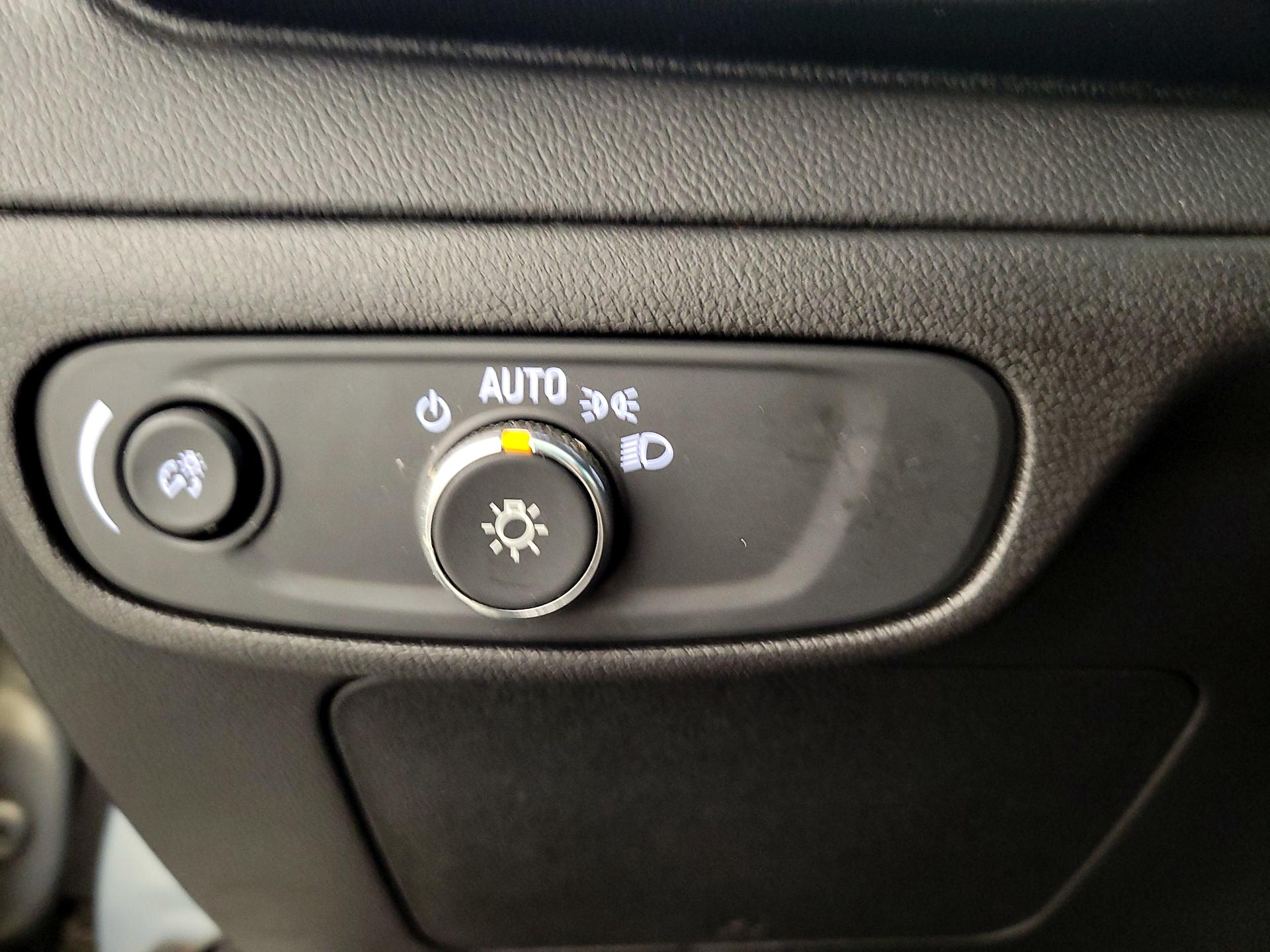 Thumbnail: 2023 Chevrolet Bolt EV - 13