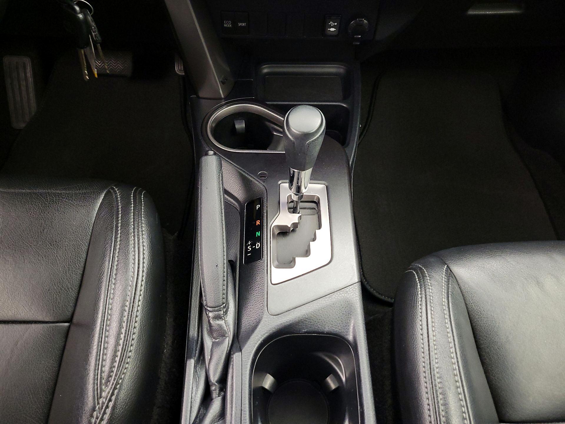 Thumbnail: 2016 Toyota RAV4 - 17
