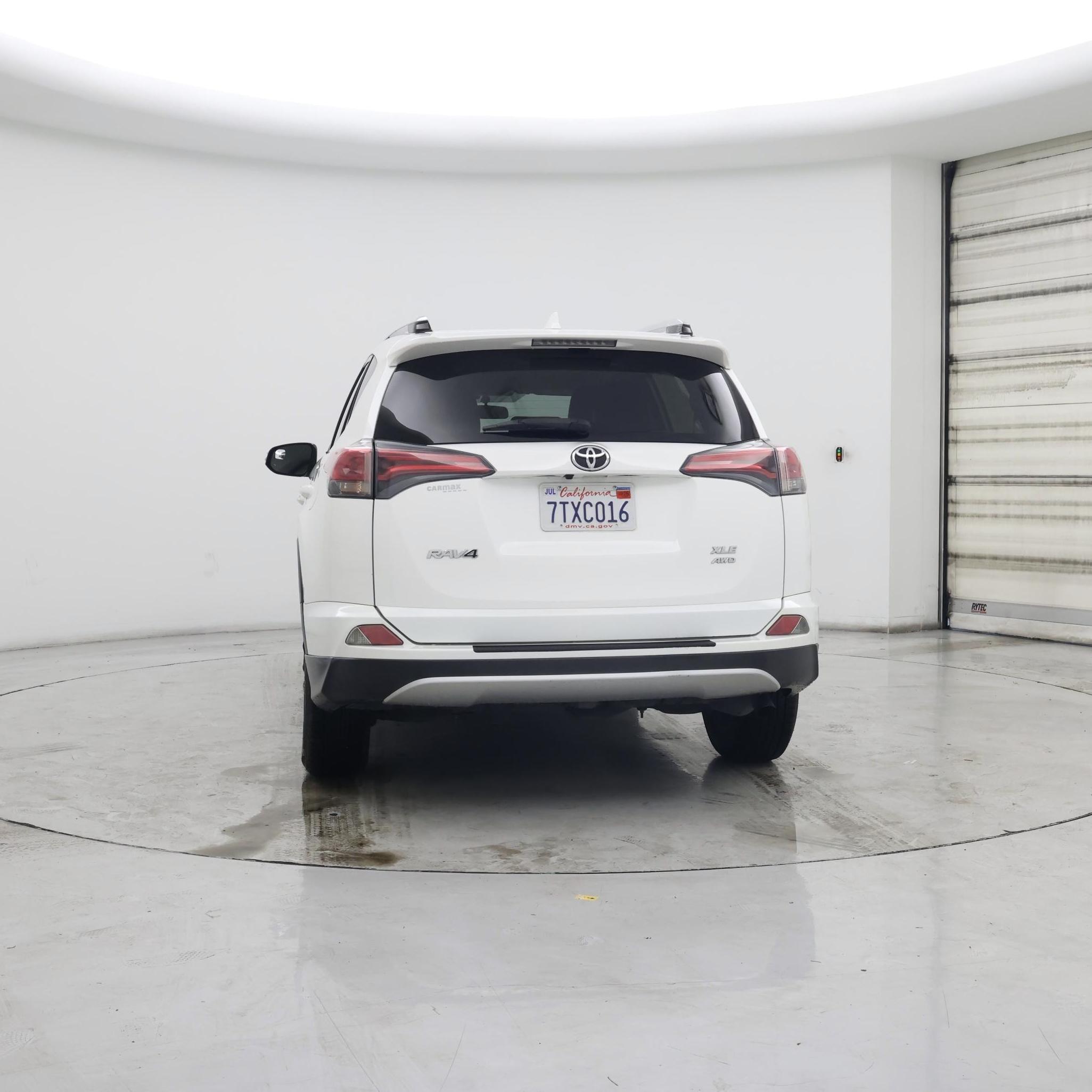 Thumbnail: 2016 Toyota RAV4 - 6