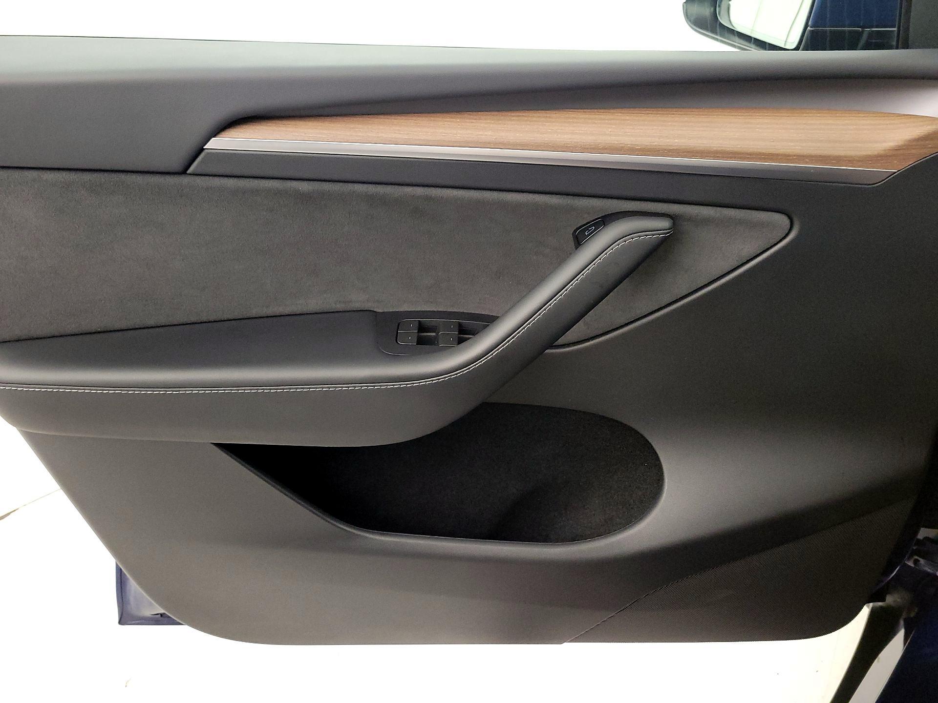 Thumbnail: 2024 Tesla Model Y - 12