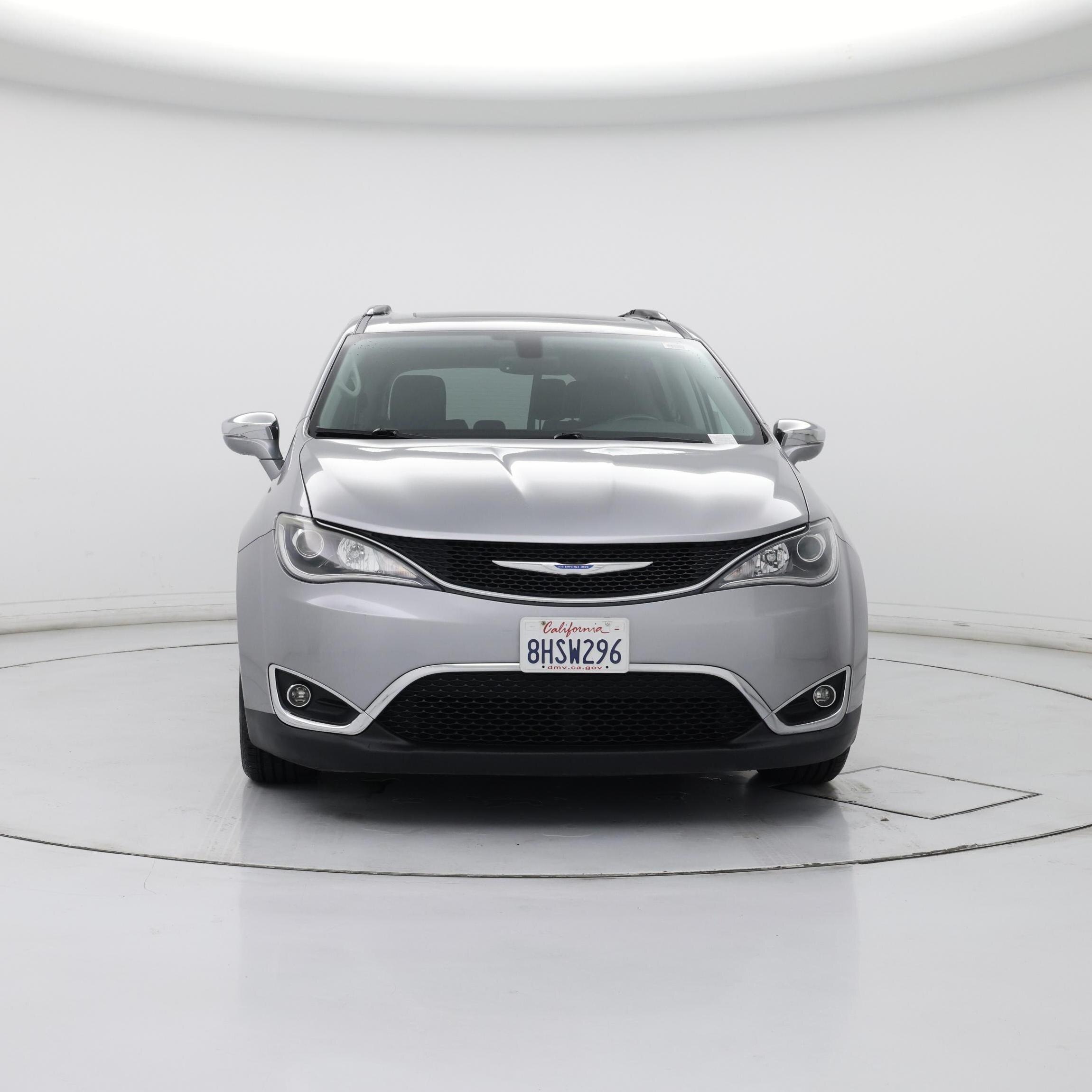 Thumbnail: 2018 Chrysler Pacifica - 5
