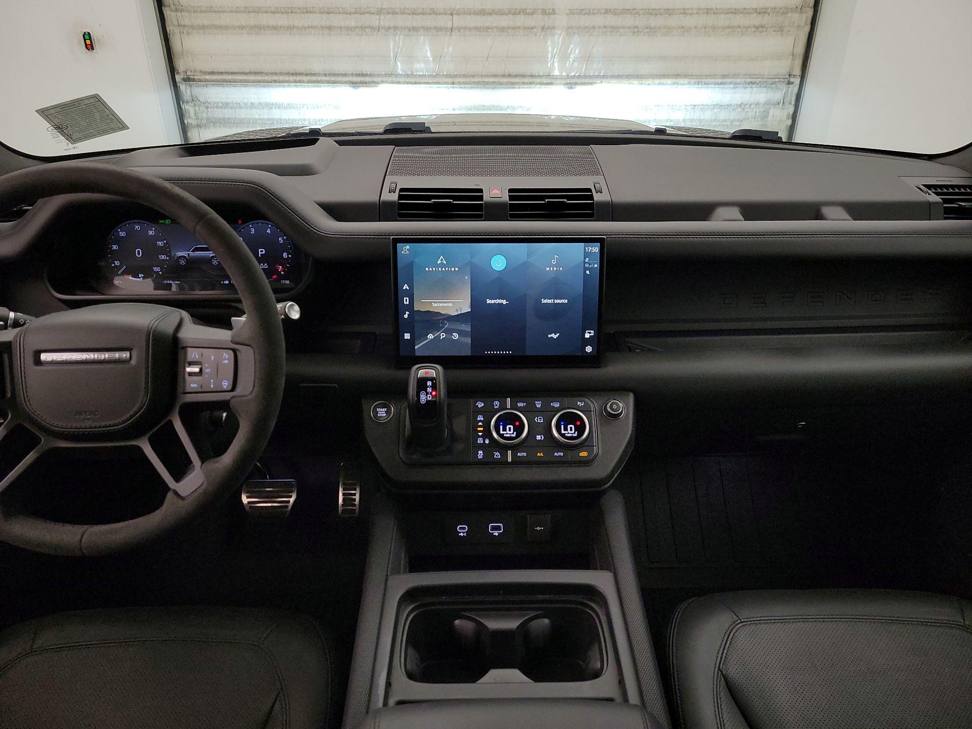 Thumbnail: 2024 Land Rover Defender - 9