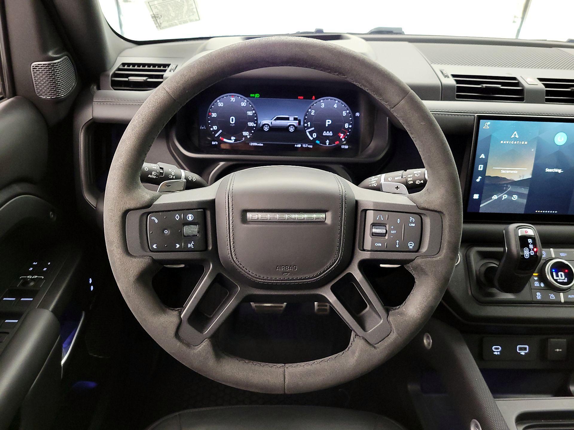 Thumbnail: 2024 Land Rover Defender - 10