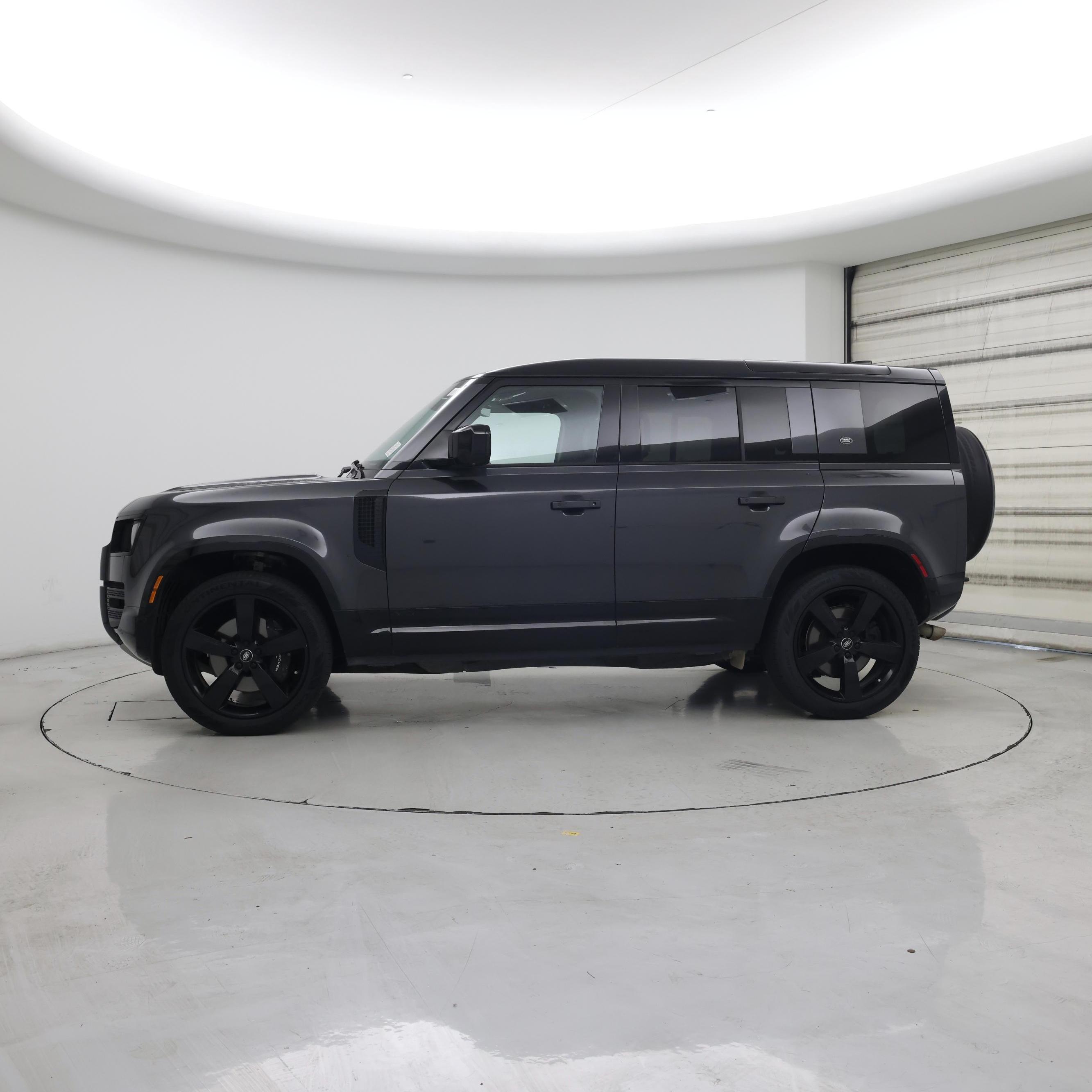 Thumbnail: 2024 Land Rover Defender - 3