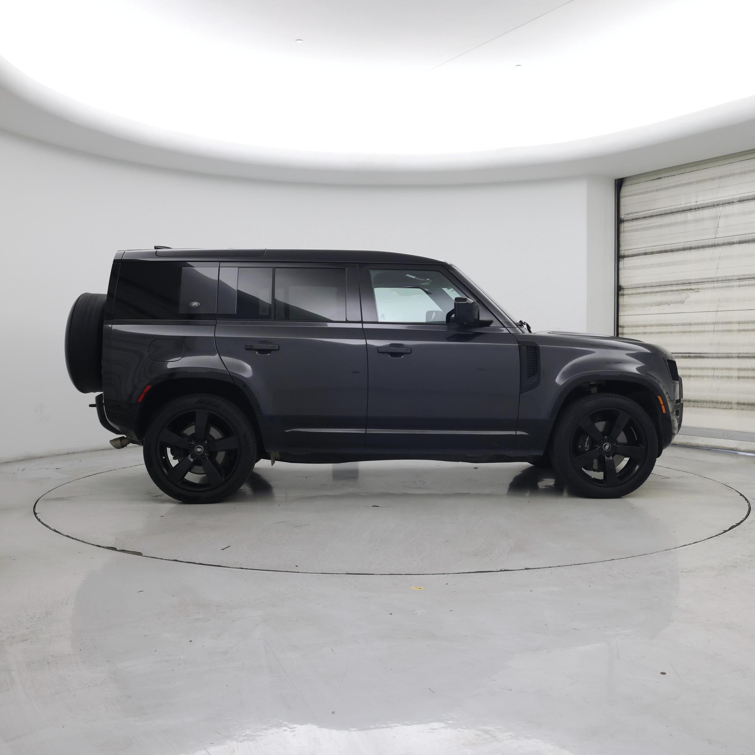 Thumbnail: 2024 Land Rover Defender - 7
