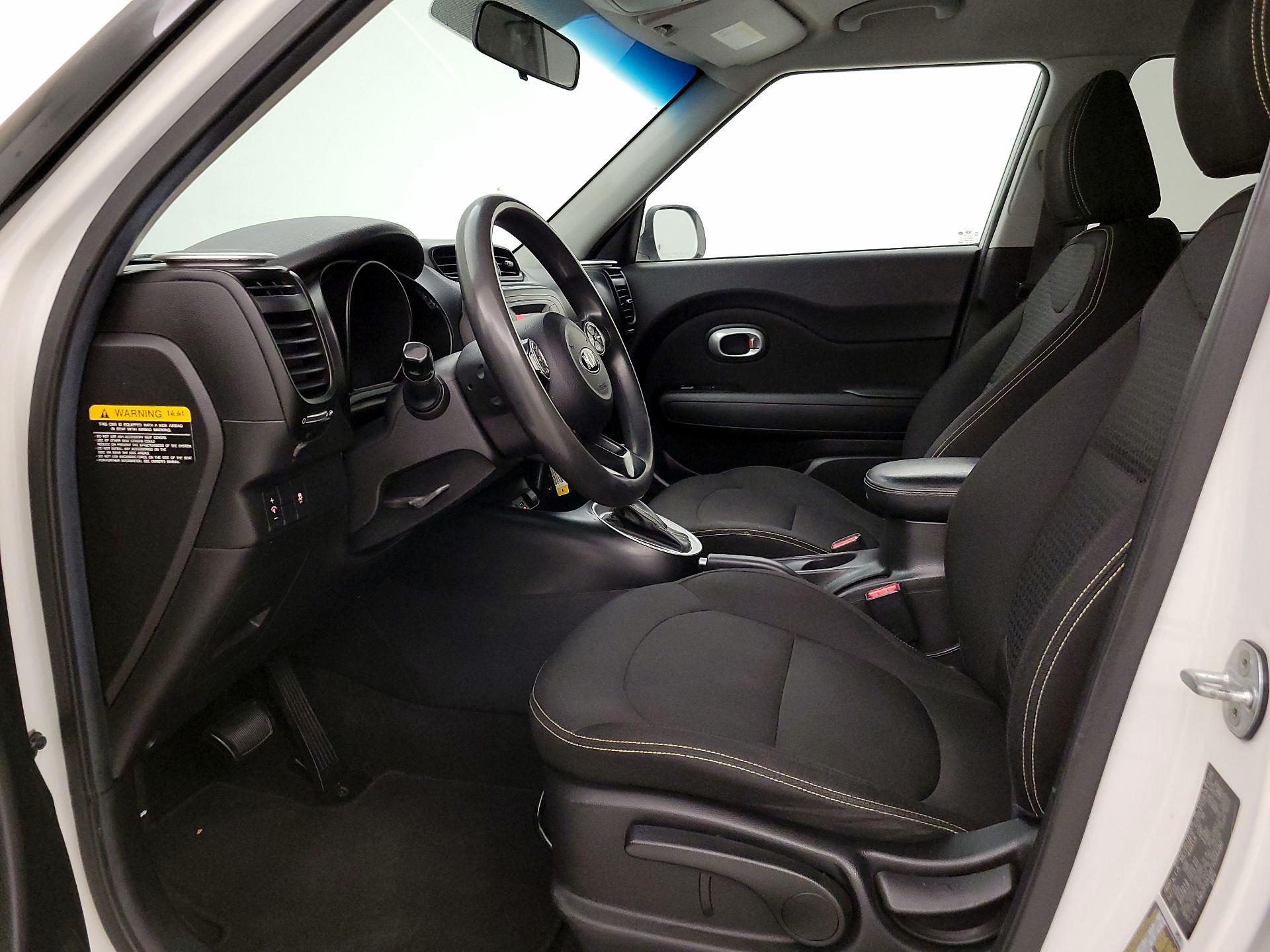 Thumbnail: 2015 Kia Soul - 11